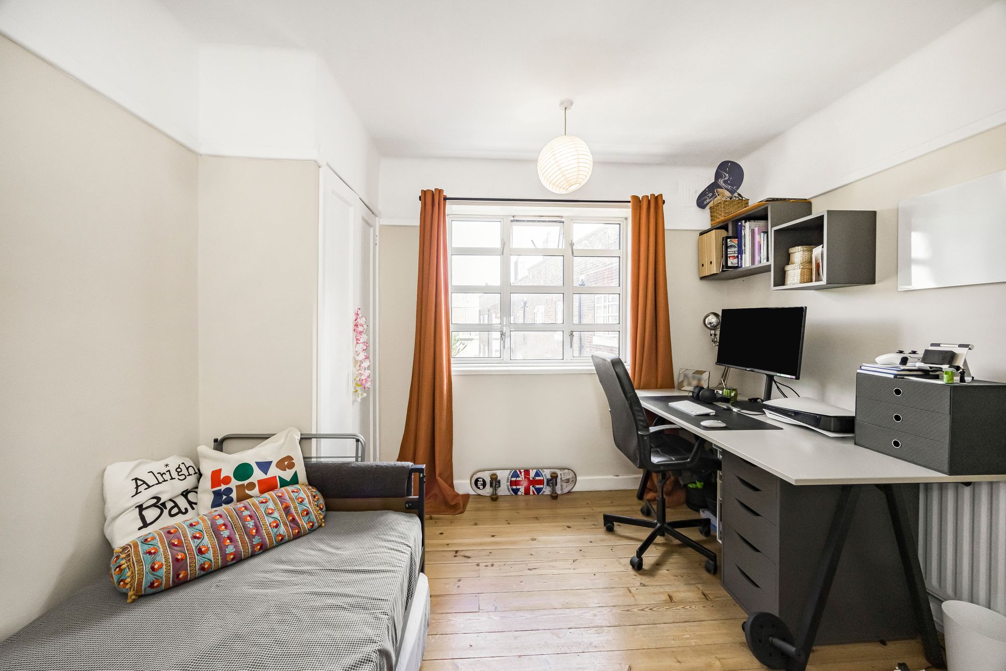 2 bed flat for sale in Beaumont House, Lake Road, Leyton, E10 9