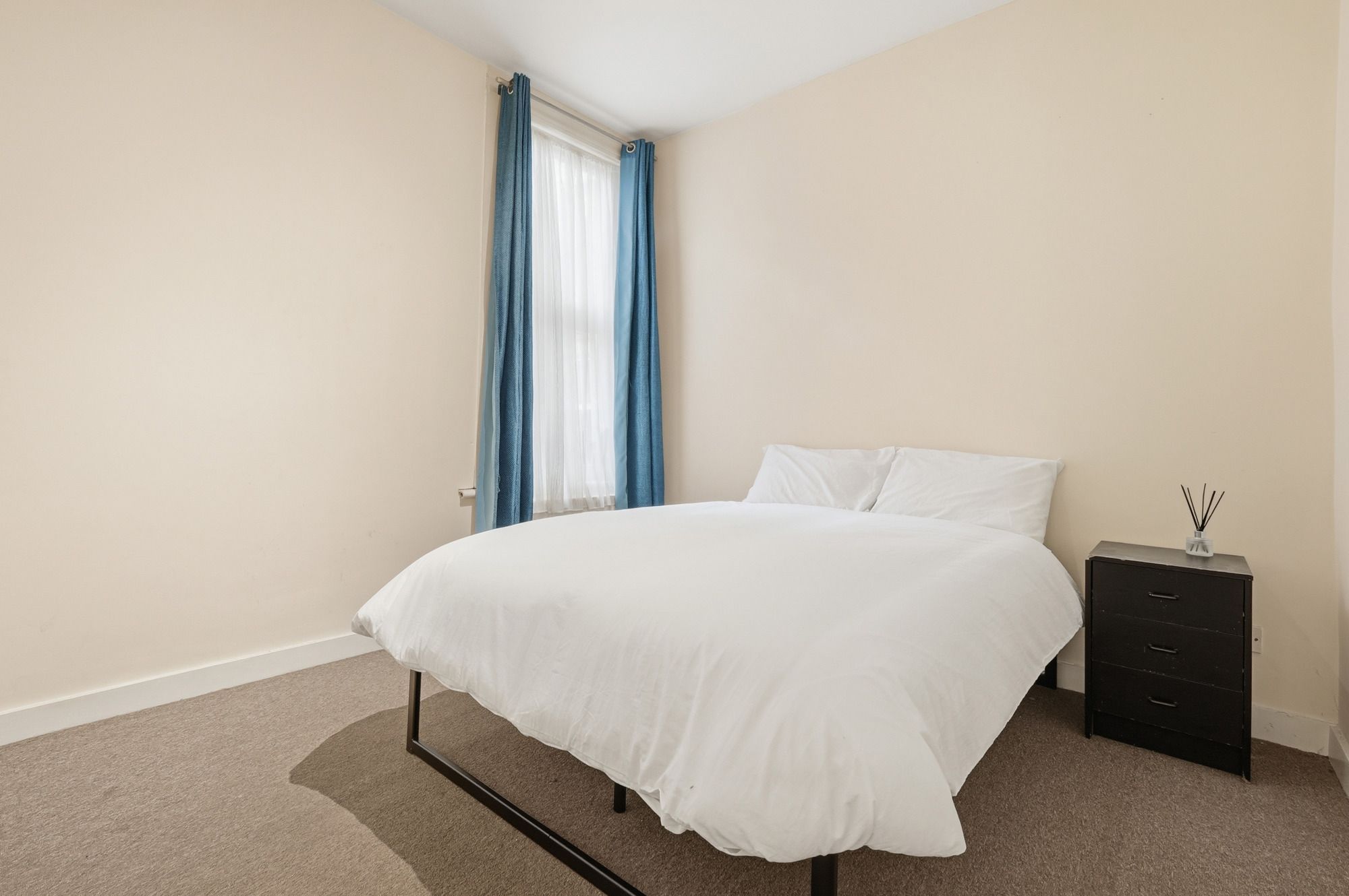 2 bed flat for sale in Leslie Road, Leytonstone, E11  - Property Image 8
