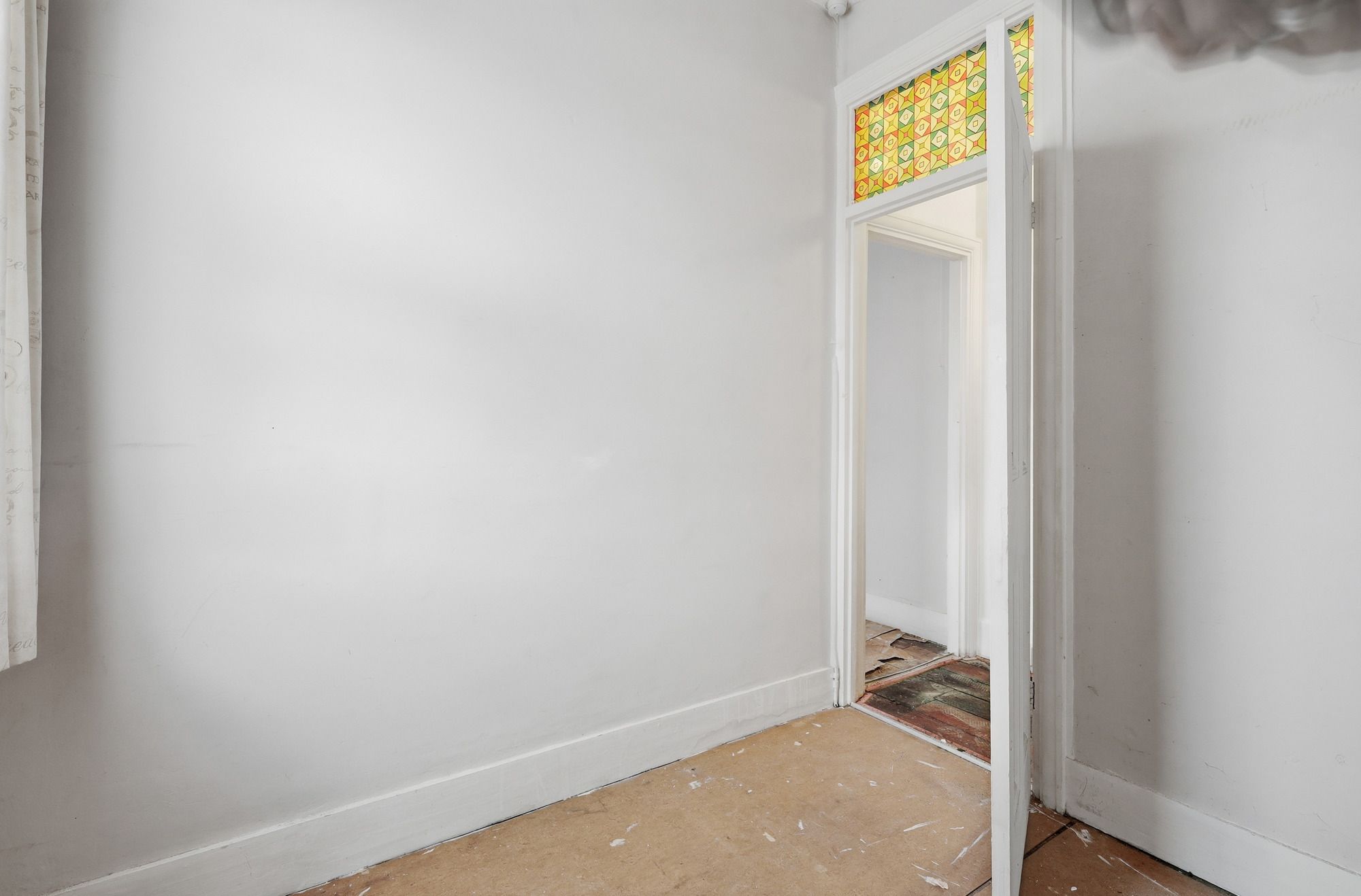 3 bed mid-terraced house for sale in Montpelier Gardens, London, E6 7