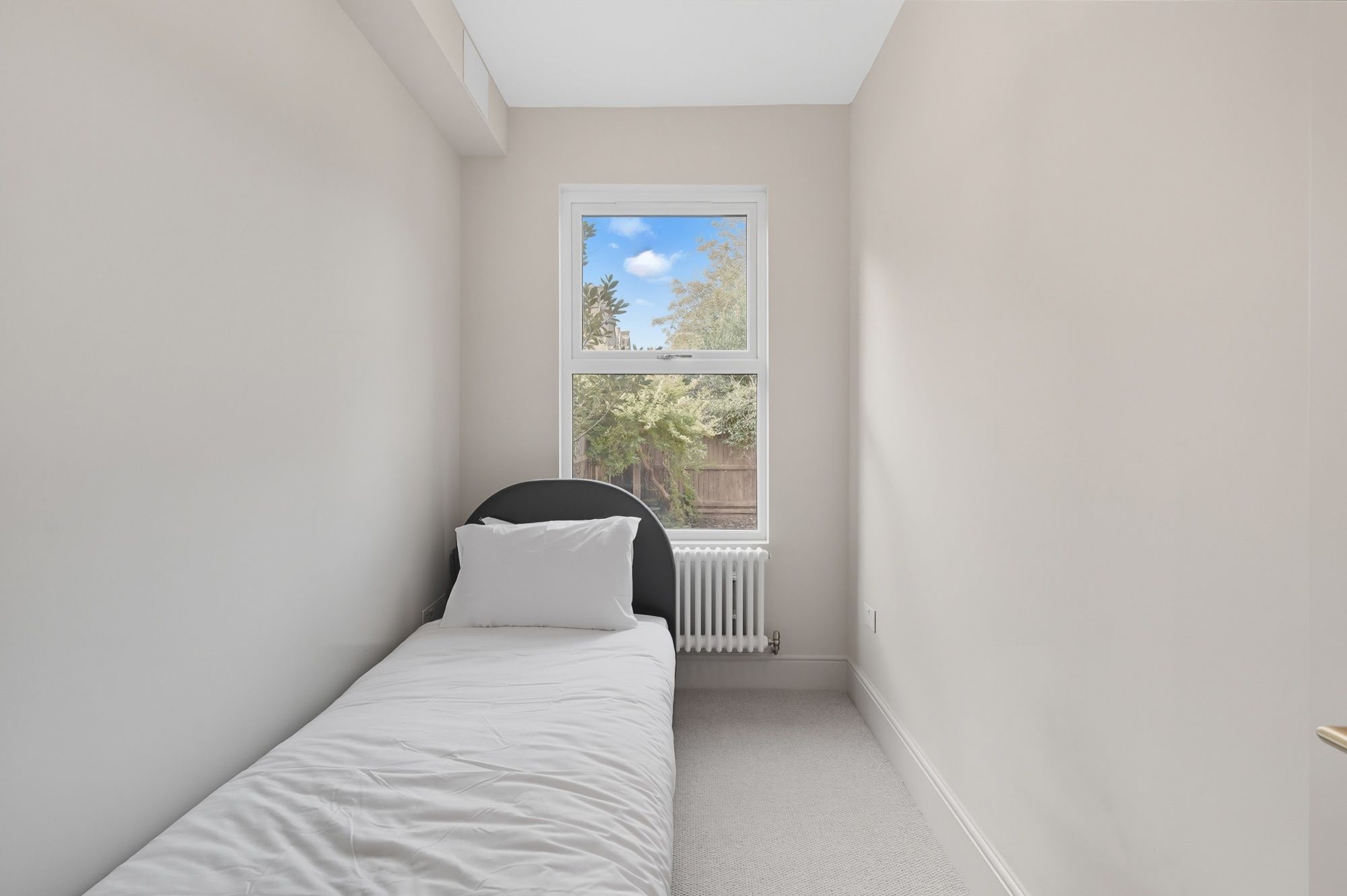 2 bed ground floor flat for sale in Brunswick Road Leyton, E10  - Property Image 22