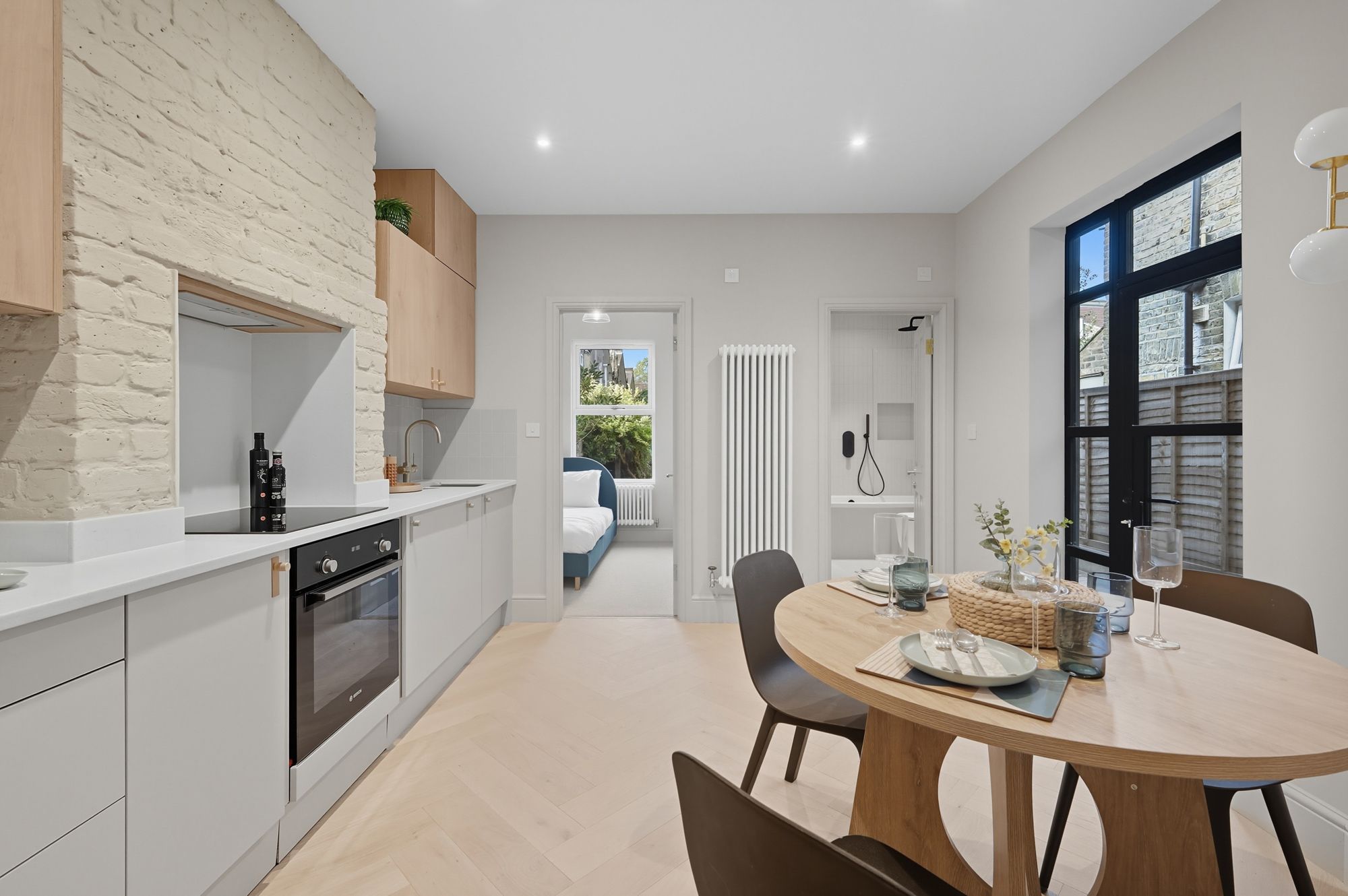 2 bed ground floor flat for sale in Brunswick Road Leyton, E10 2