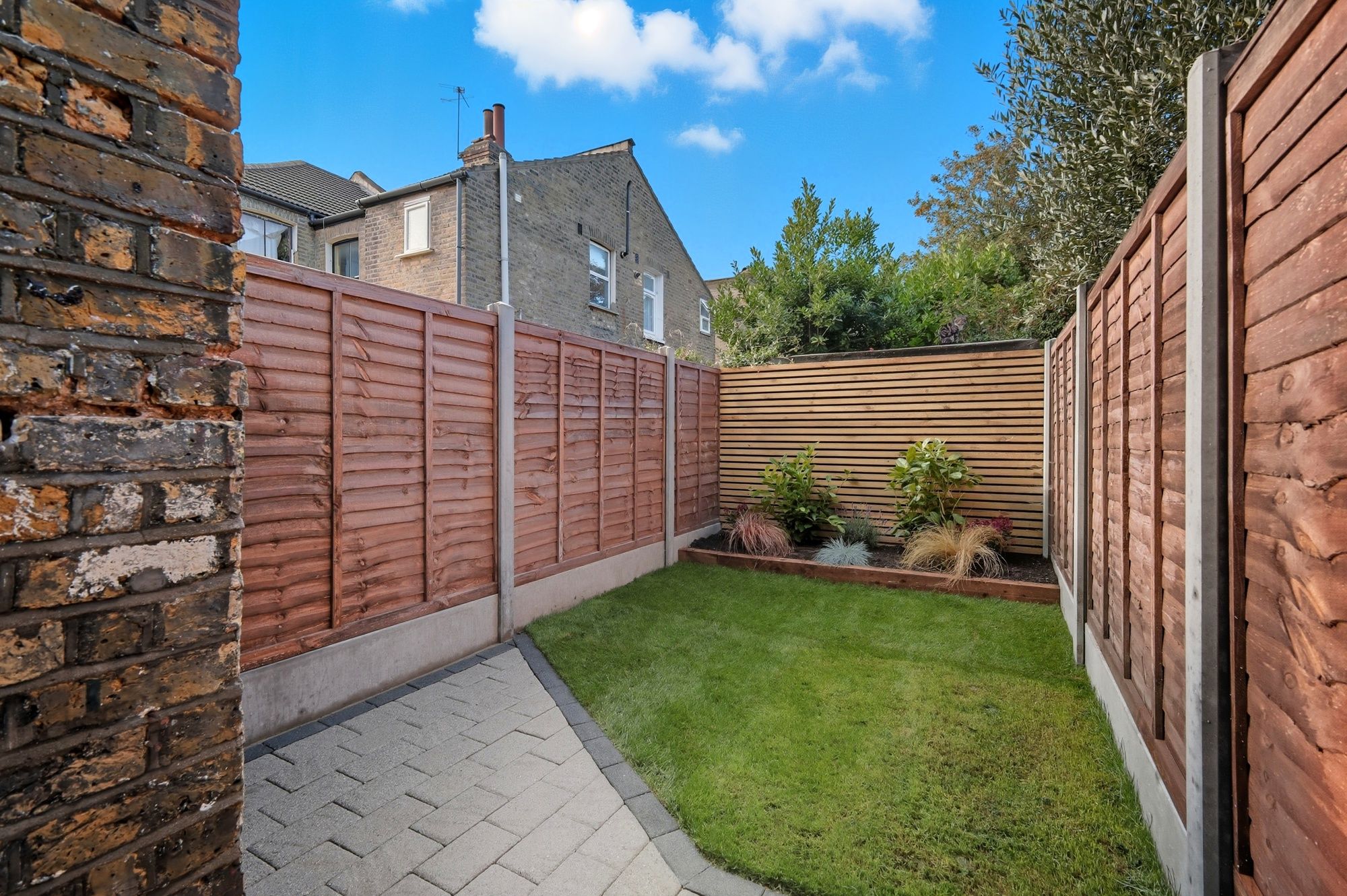 2 bed ground floor flat for sale in Brunswick Road Leyton, E10  - Property Image 23