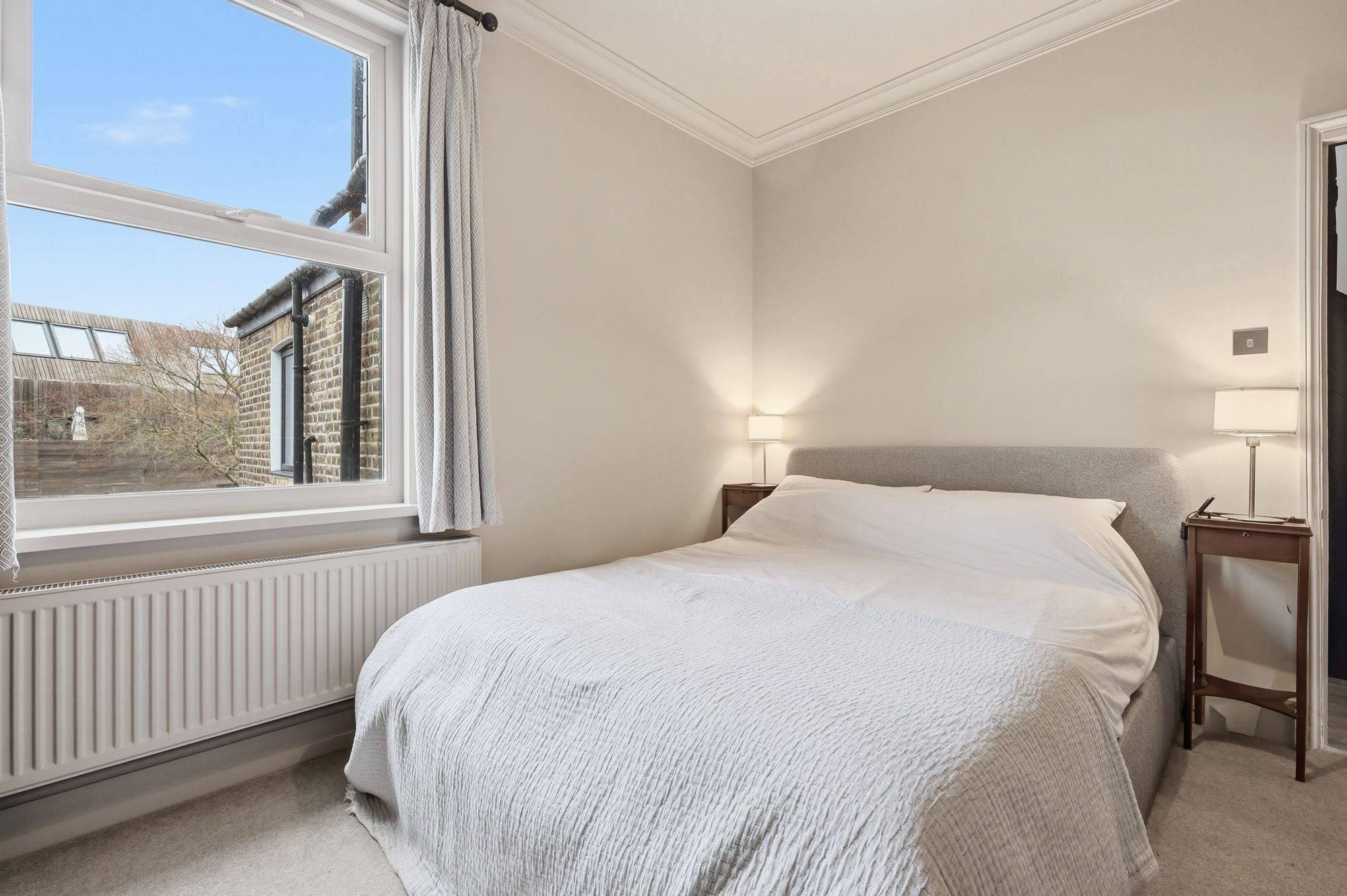 3 bed flat for sale in Brewster Road, Leyton, E10 17