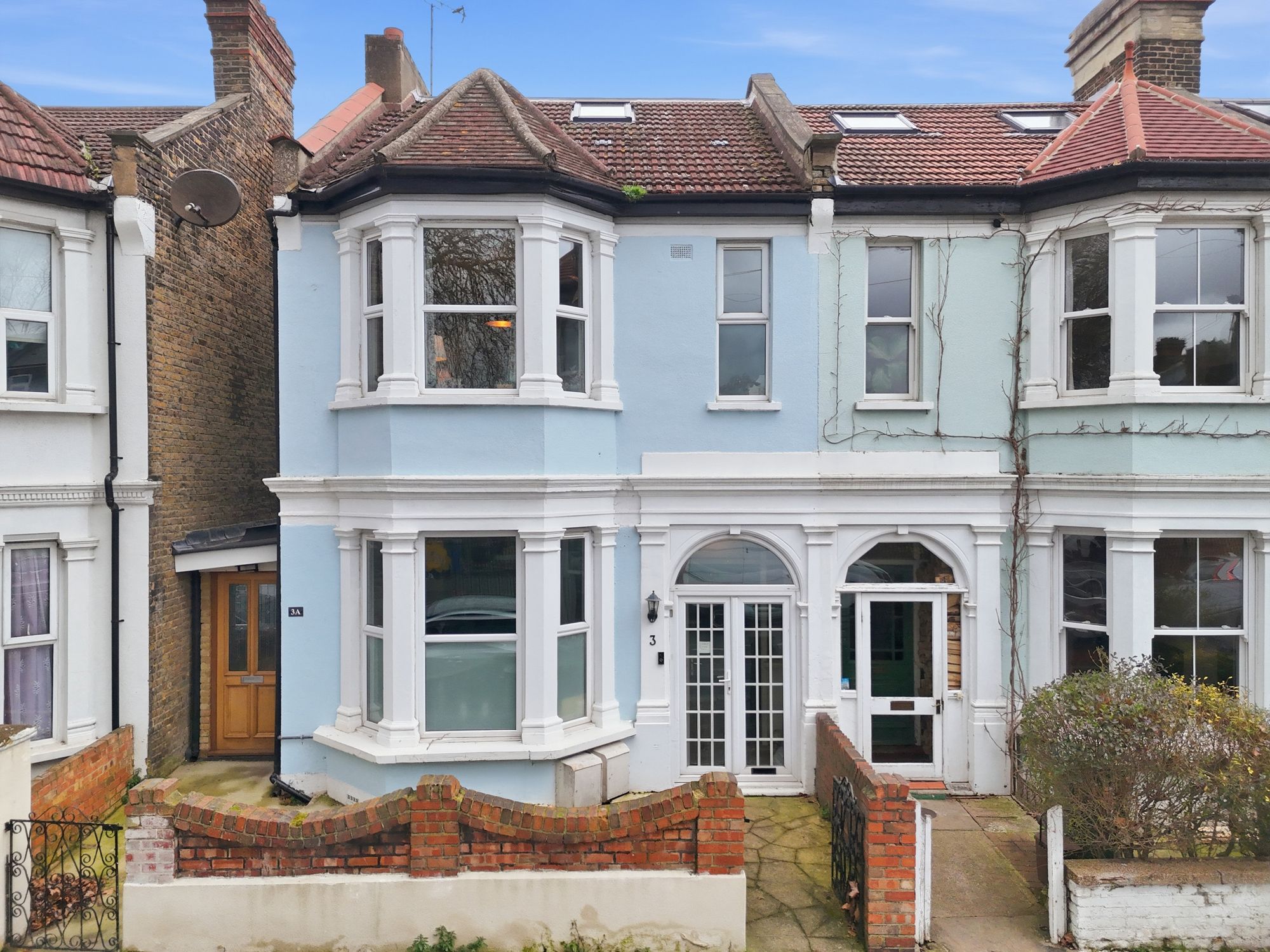 3 bed flat for sale in Brewster Road, Leyton, E10 21