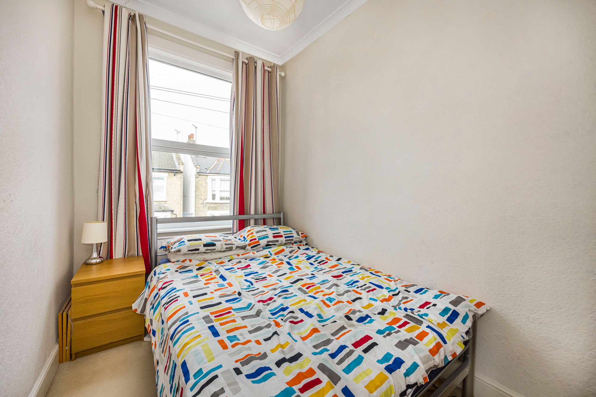 2 bed house to rent in Thornhill Road, Leyton, E10 6