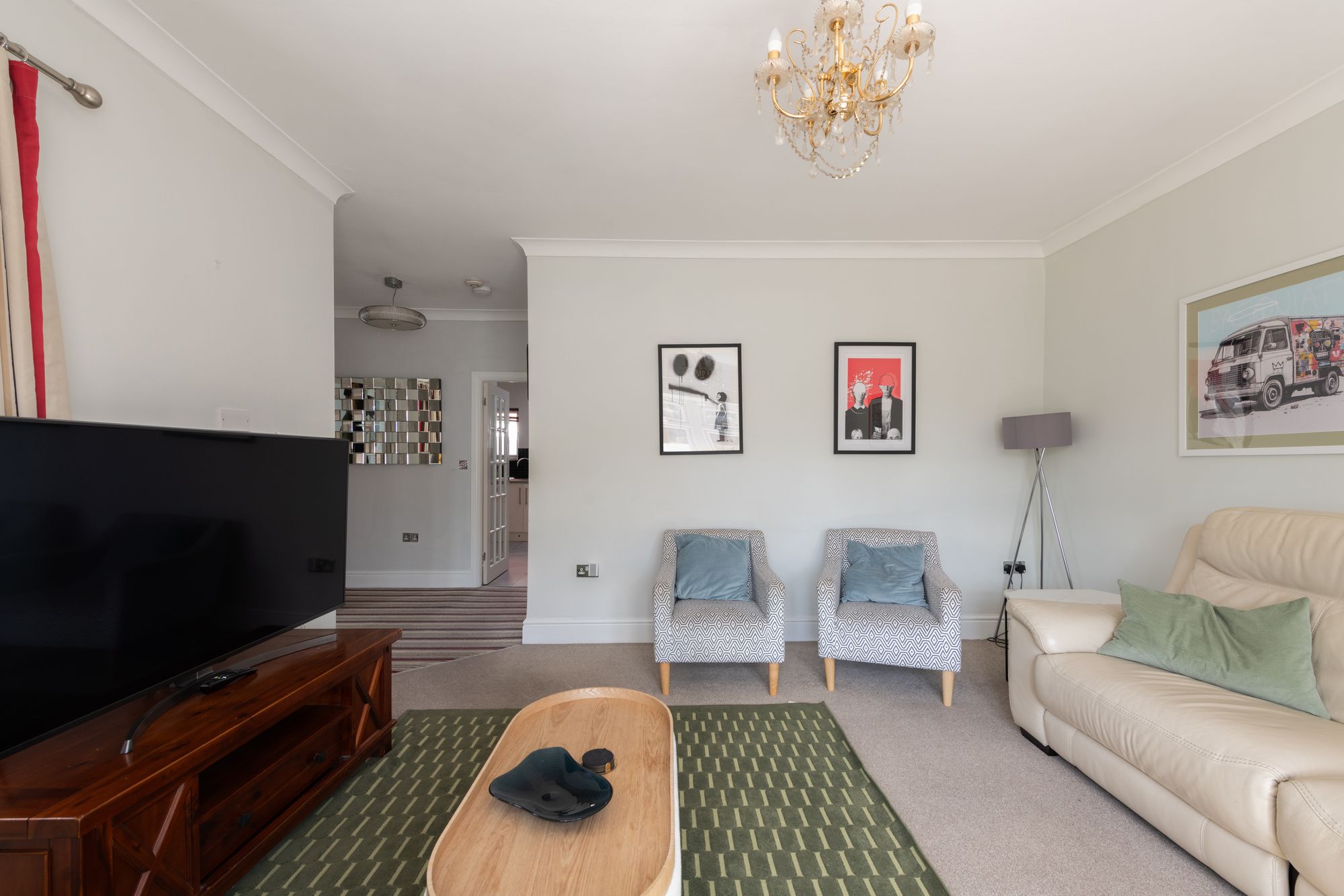 3 bed detached bungalow for sale in Spring Grove Road, Hounslow, TW3  - Property Image 4