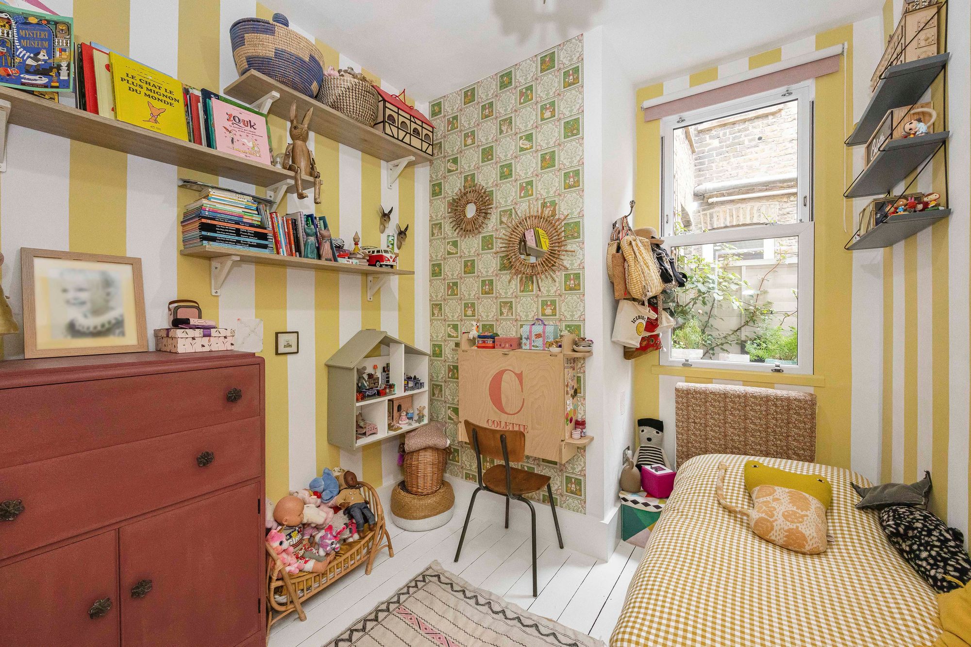 2 bed flat for sale in Albert Road, Leyton, E10 11