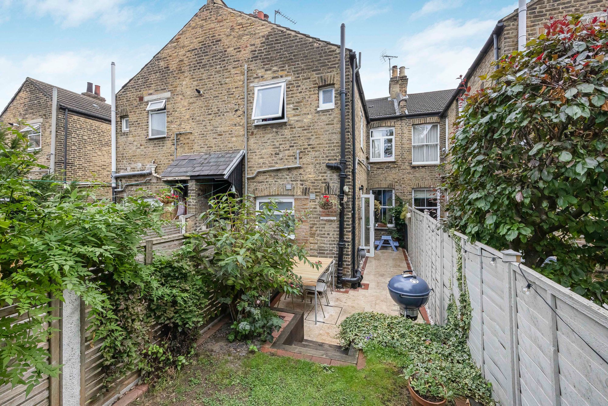 2 bed flat for sale in Albert Road, Leyton, E10 17