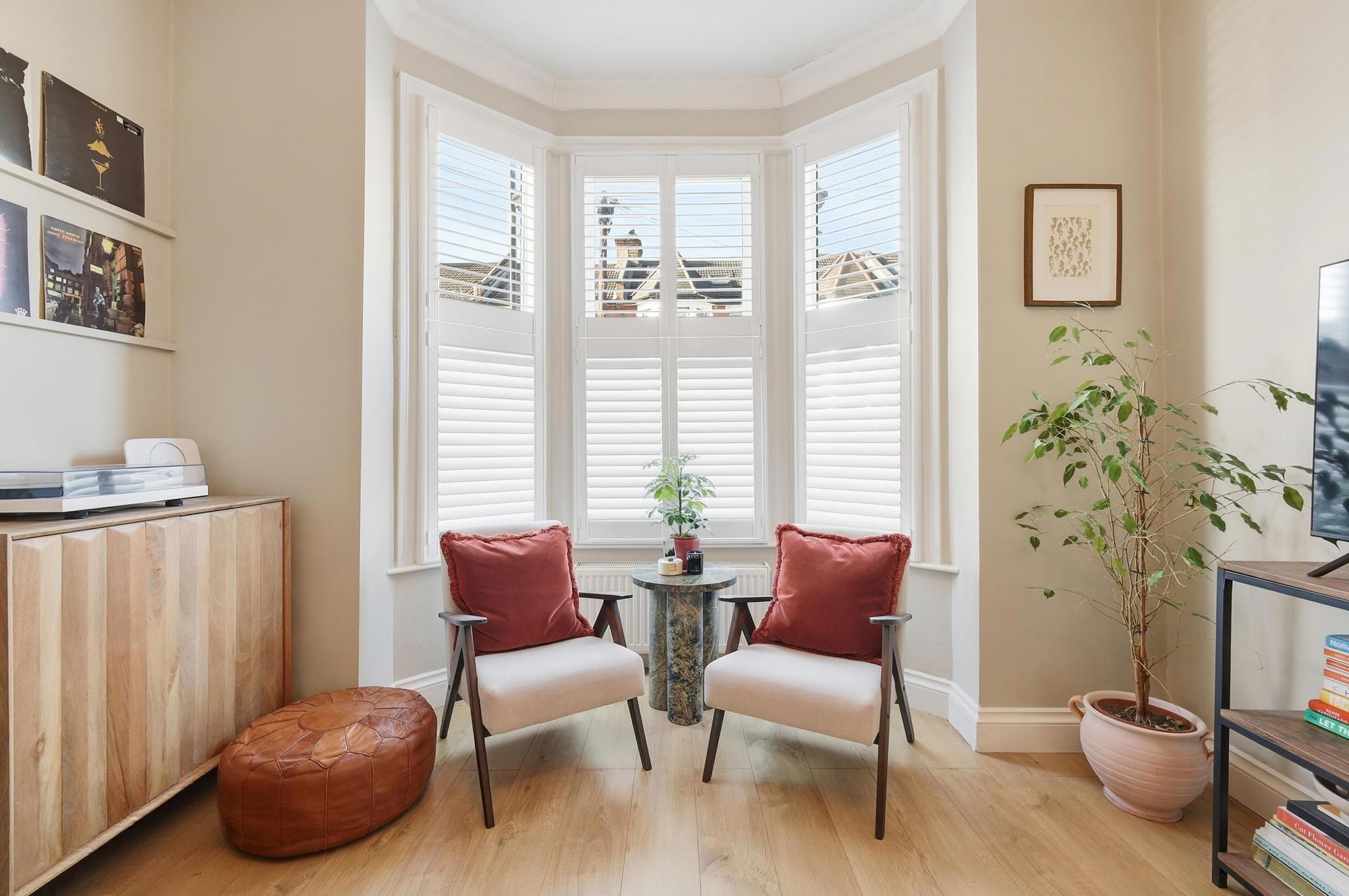 1 bed flat for sale in Leasowes Road, Leyton, E10 2