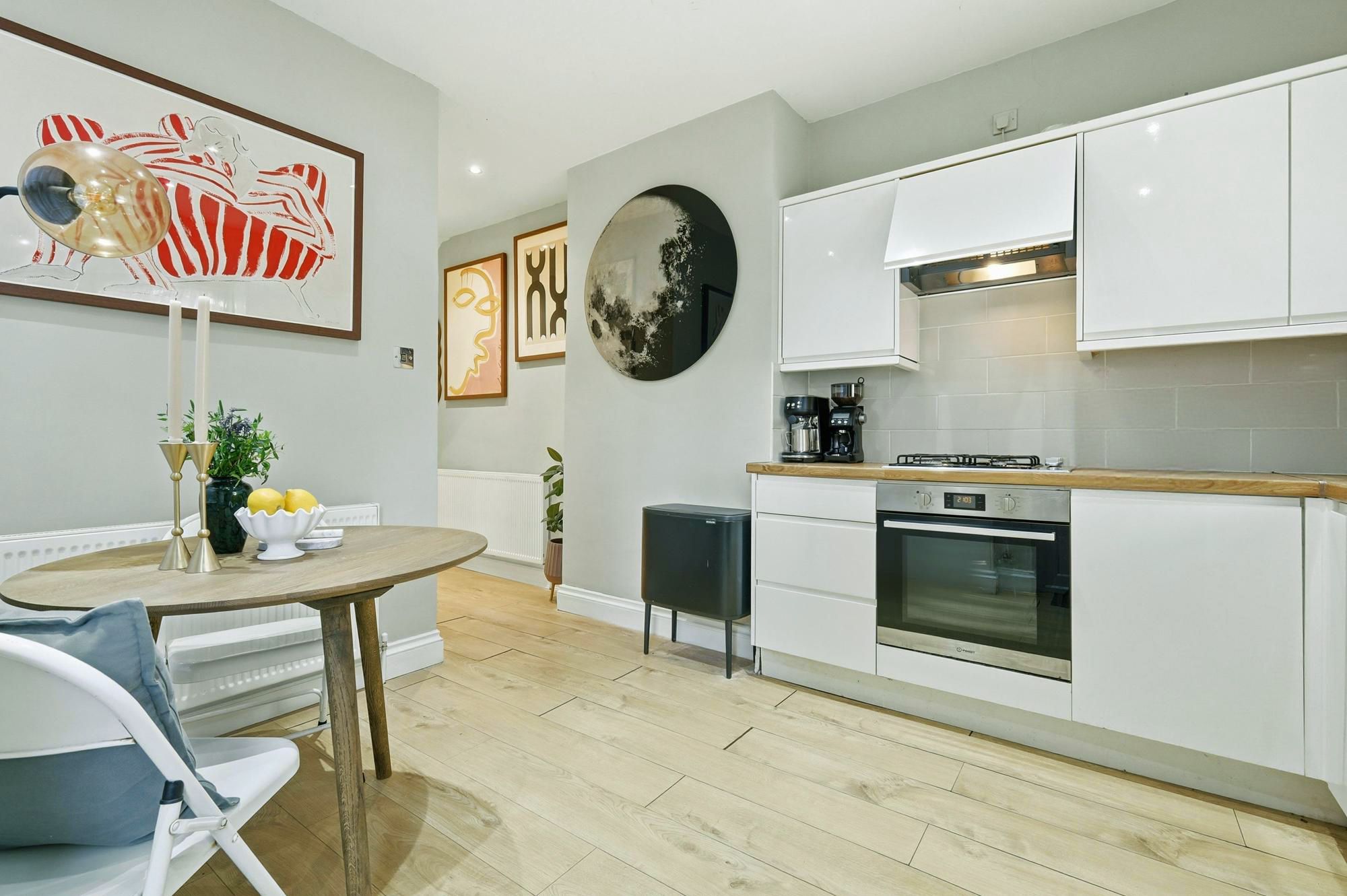 1 bed flat for sale in Leasowes Road, Leyton, E10 5