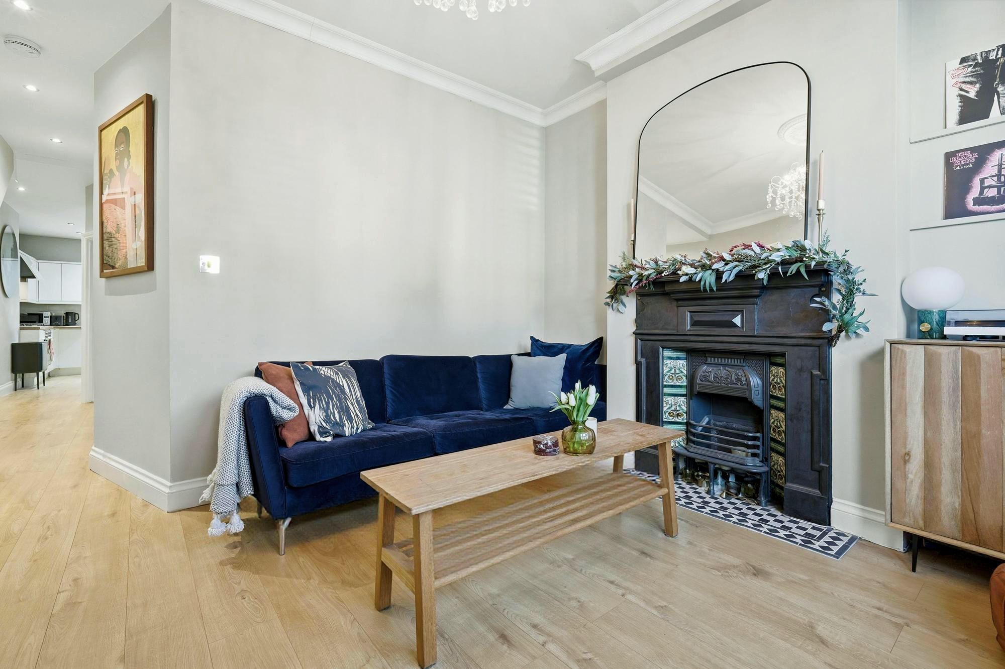 1 bed flat for sale in Leasowes Road, Leyton, E10 9