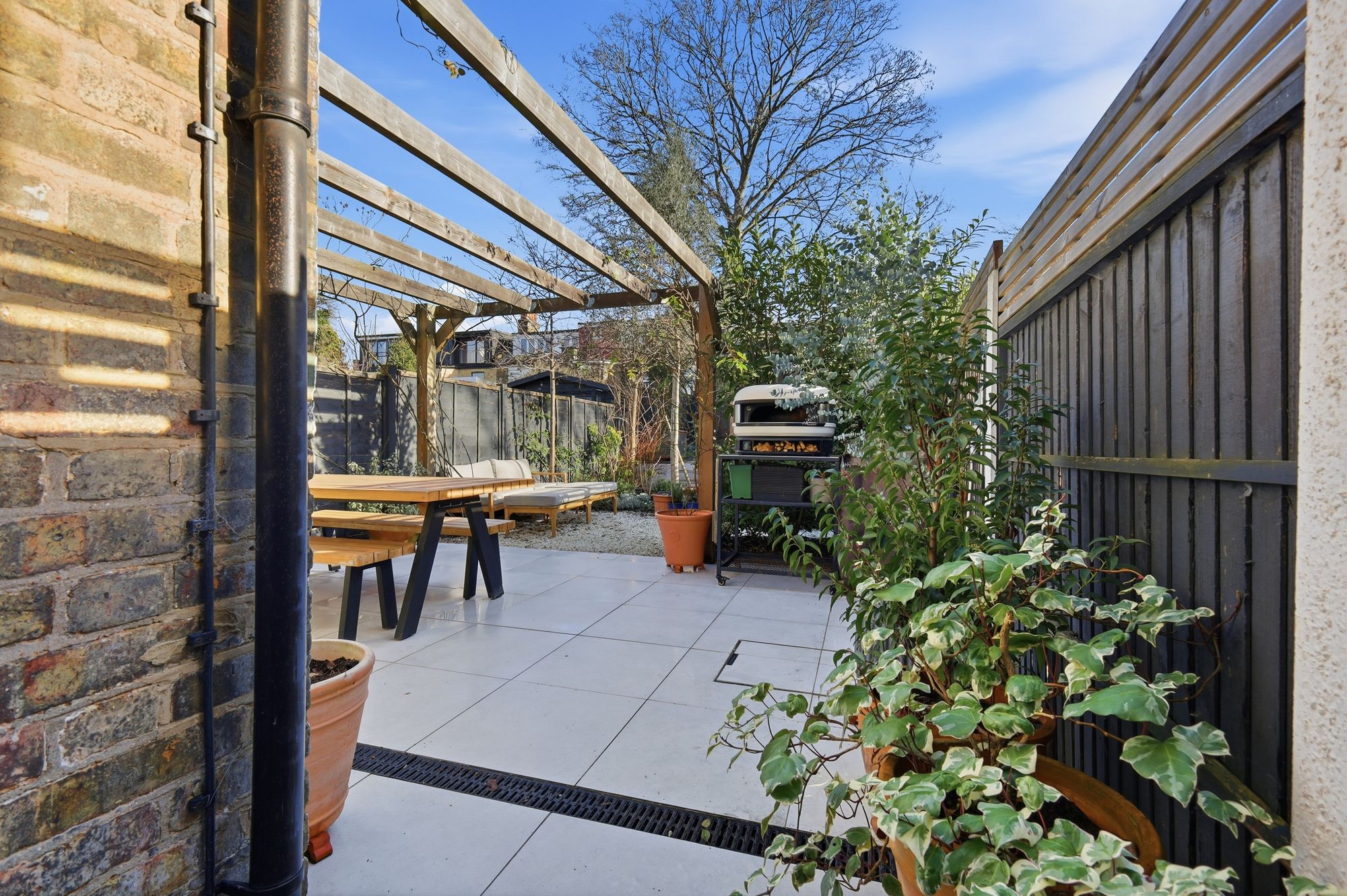 1 bed flat for sale in Leasowes Road, Leyton, E10 25