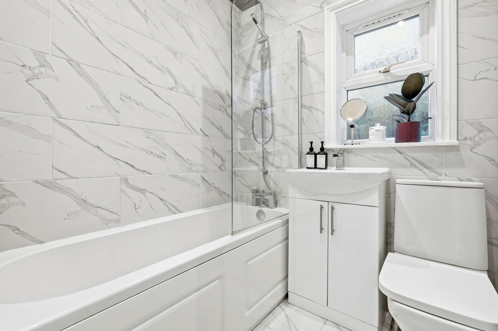 1 bed flat for sale in Leasowes Road, Leyton, E10  - Property Image 13