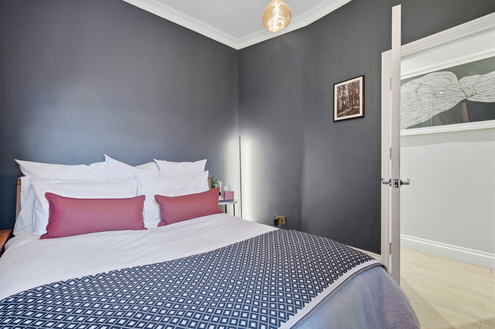 1 bed flat for sale in Leasowes Road, Leyton, E10 15