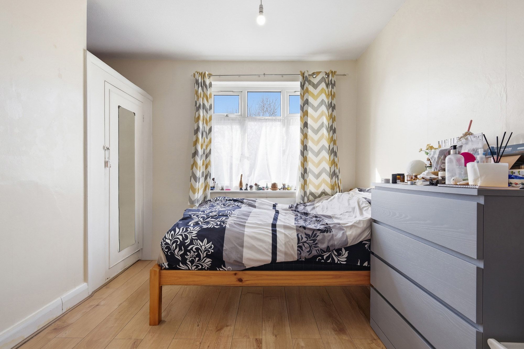 3 bed mid-terraced house for sale in Vicarage Road, Leyton, E10  - Property Image 11