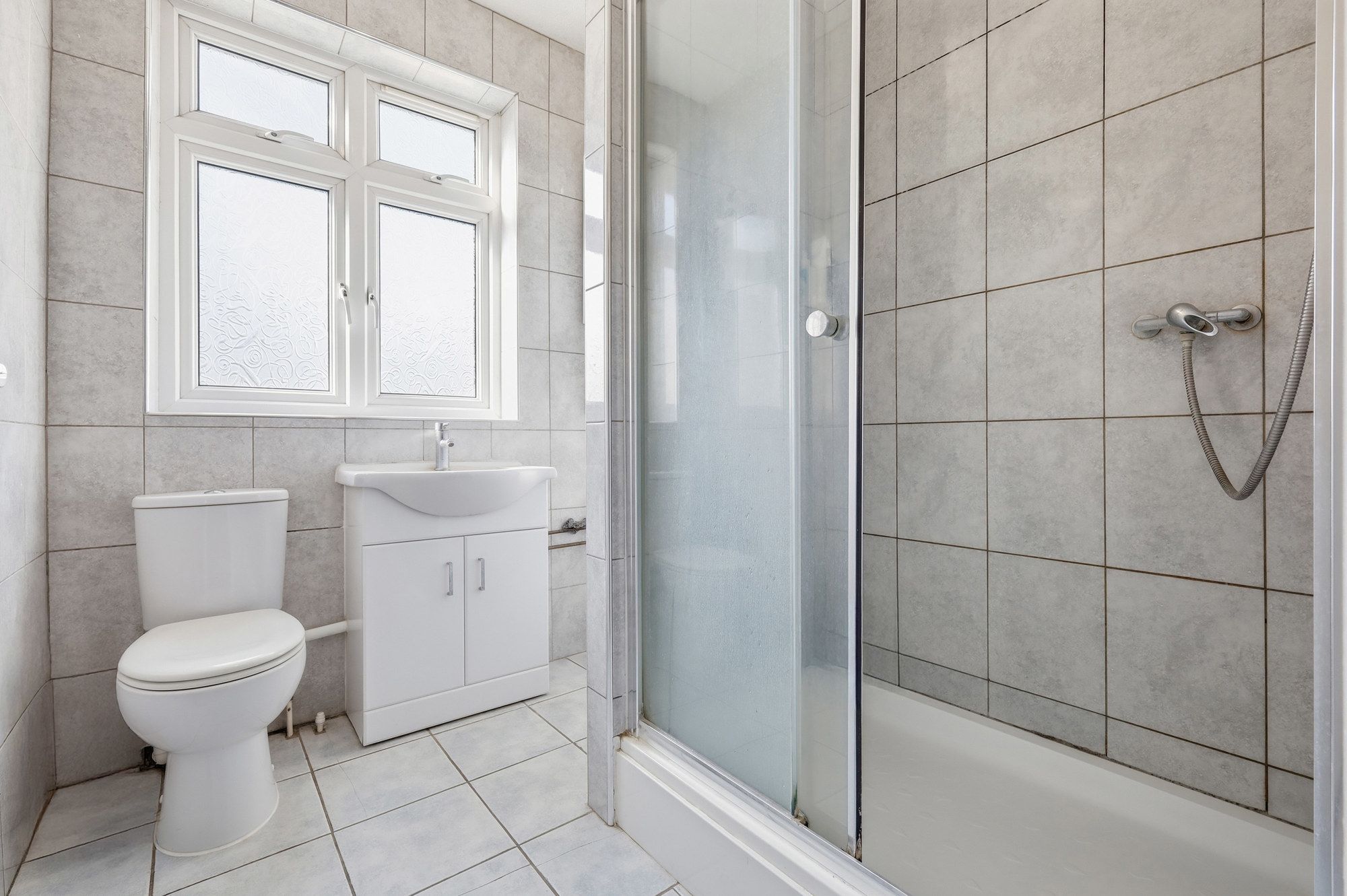 3 bed mid-terraced house for sale in Vicarage Road, Leyton, E10  - Property Image 13