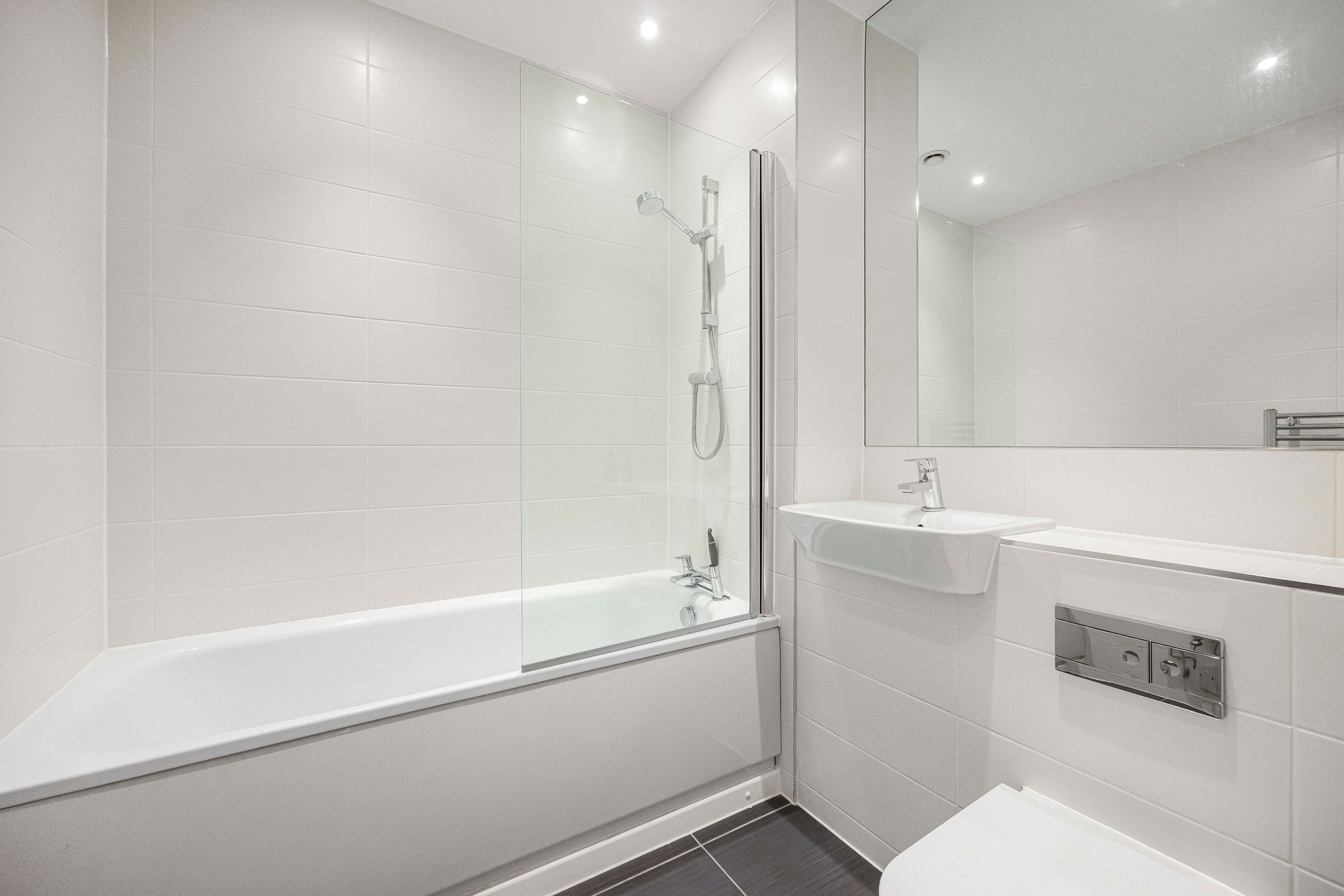 2 bed apartment for sale in Locke House, High Road Leyton, Leyton  - Property Image 13