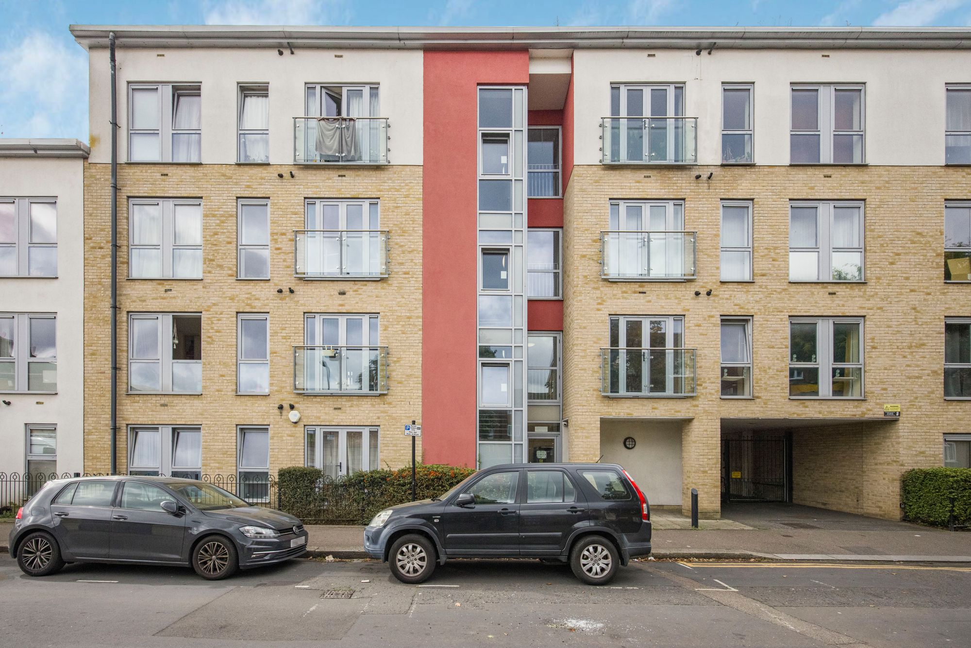 1 bed flat to rent in Chapel Court, Rosedene Terrace, Leyton, E10  - Property Image 1