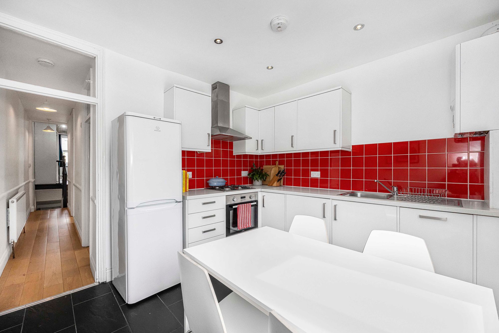 2 bed flat for sale in Leslie Road, Leytonstone, E11  - Property Image 10