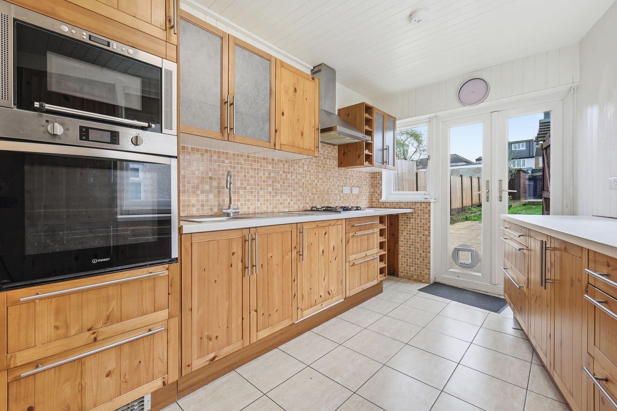 2 bed semi-detached house for sale in Cheriton Avenue, Ilford, IG5  - Property Image 4