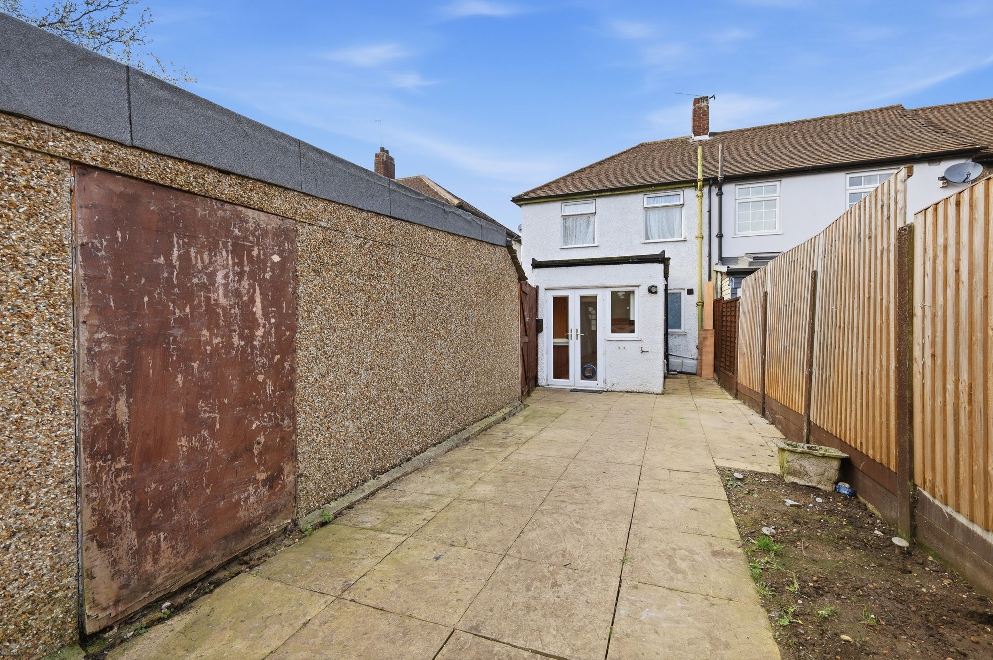 2 bed semi-detached house for sale in Cheriton Avenue, Ilford, IG5  - Property Image 18