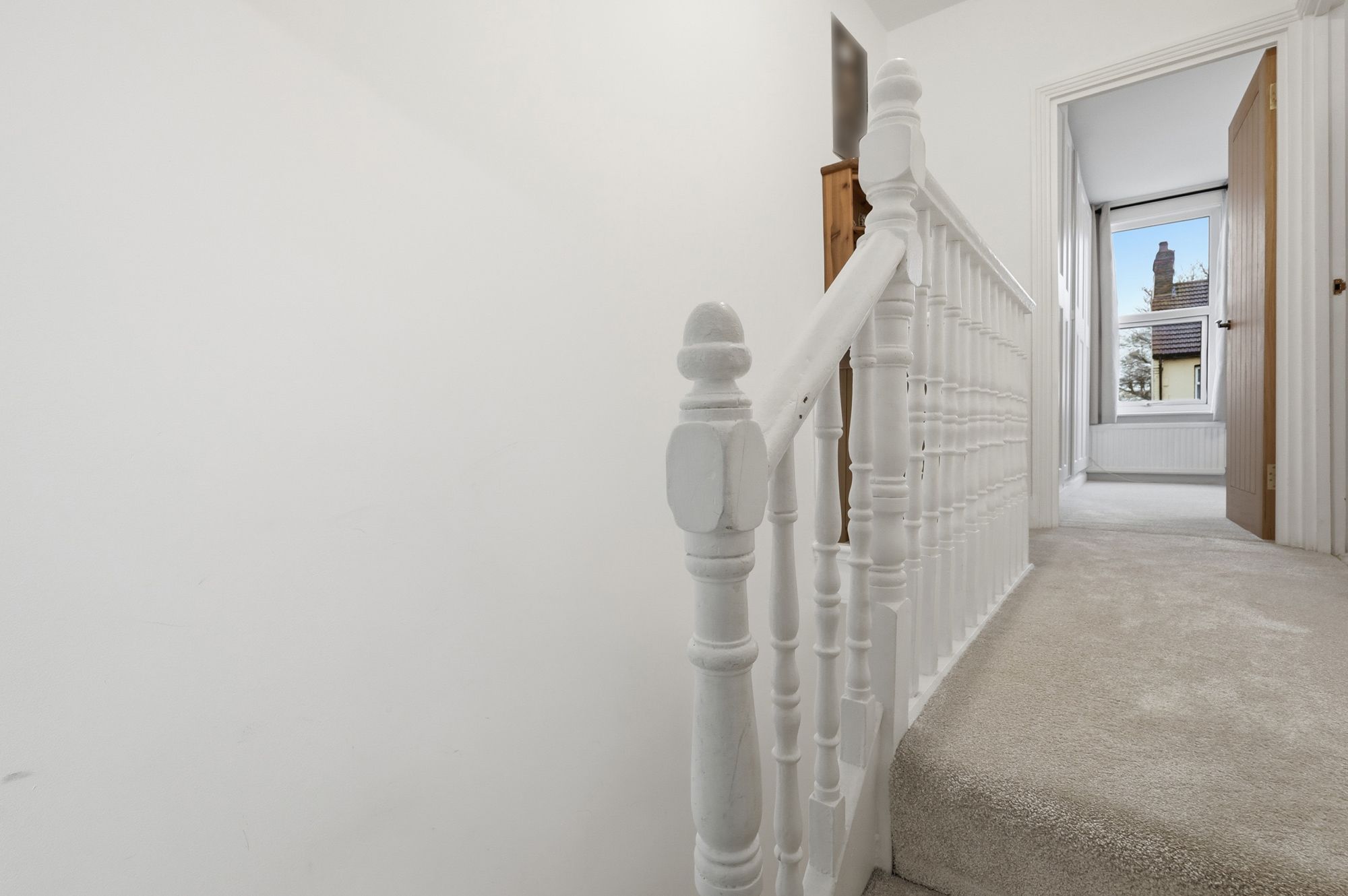 2 bed mid-terraced house for sale in Fourth Avenue, London, E12  - Property Image 12