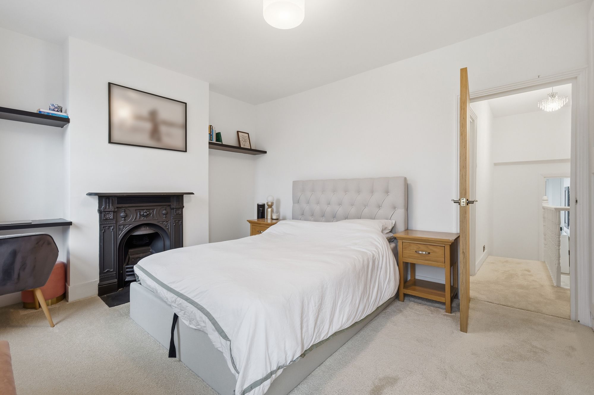 2 bed mid-terraced house for sale in Fourth Avenue, London, E12  - Property Image 17