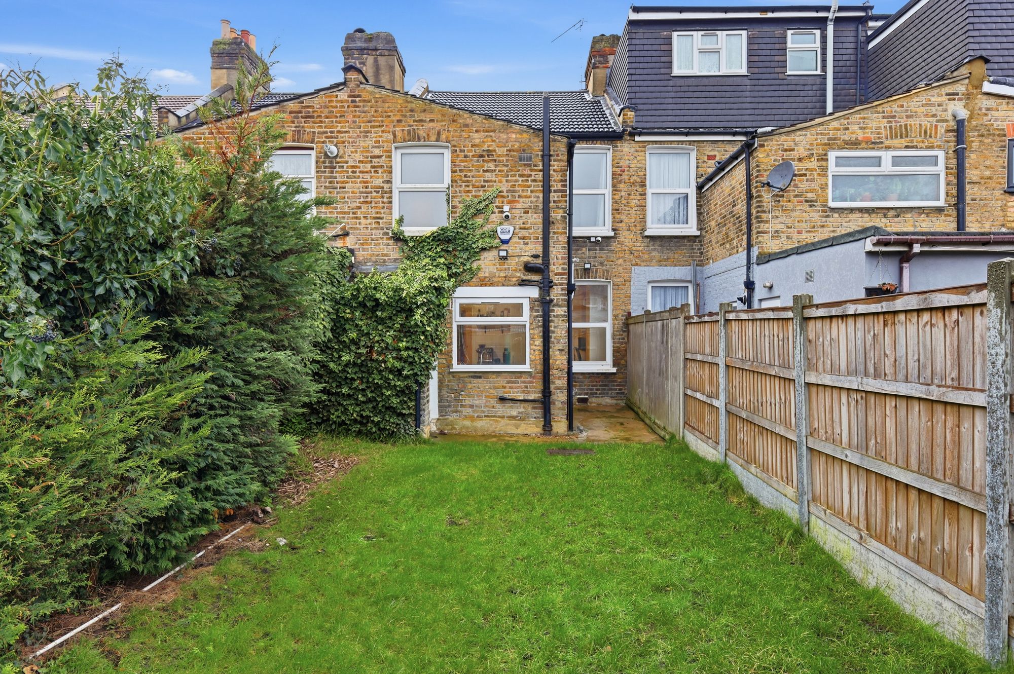 2 bed mid-terraced house for sale in Fourth Avenue, London, E12 24