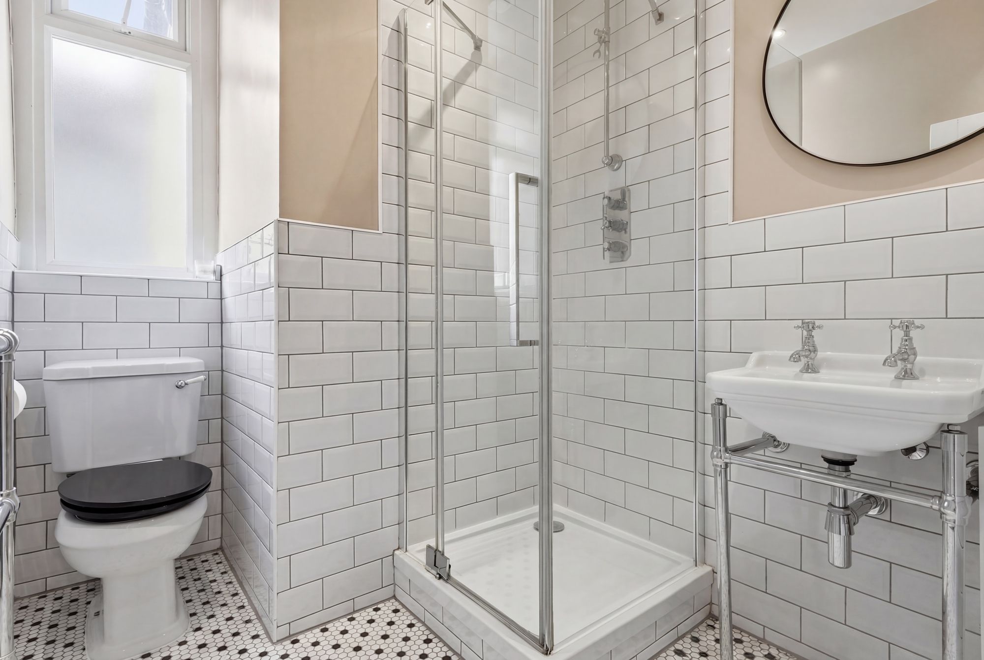 2 bed flat for sale in Albert Road, Leyton, E10  - Property Image 6