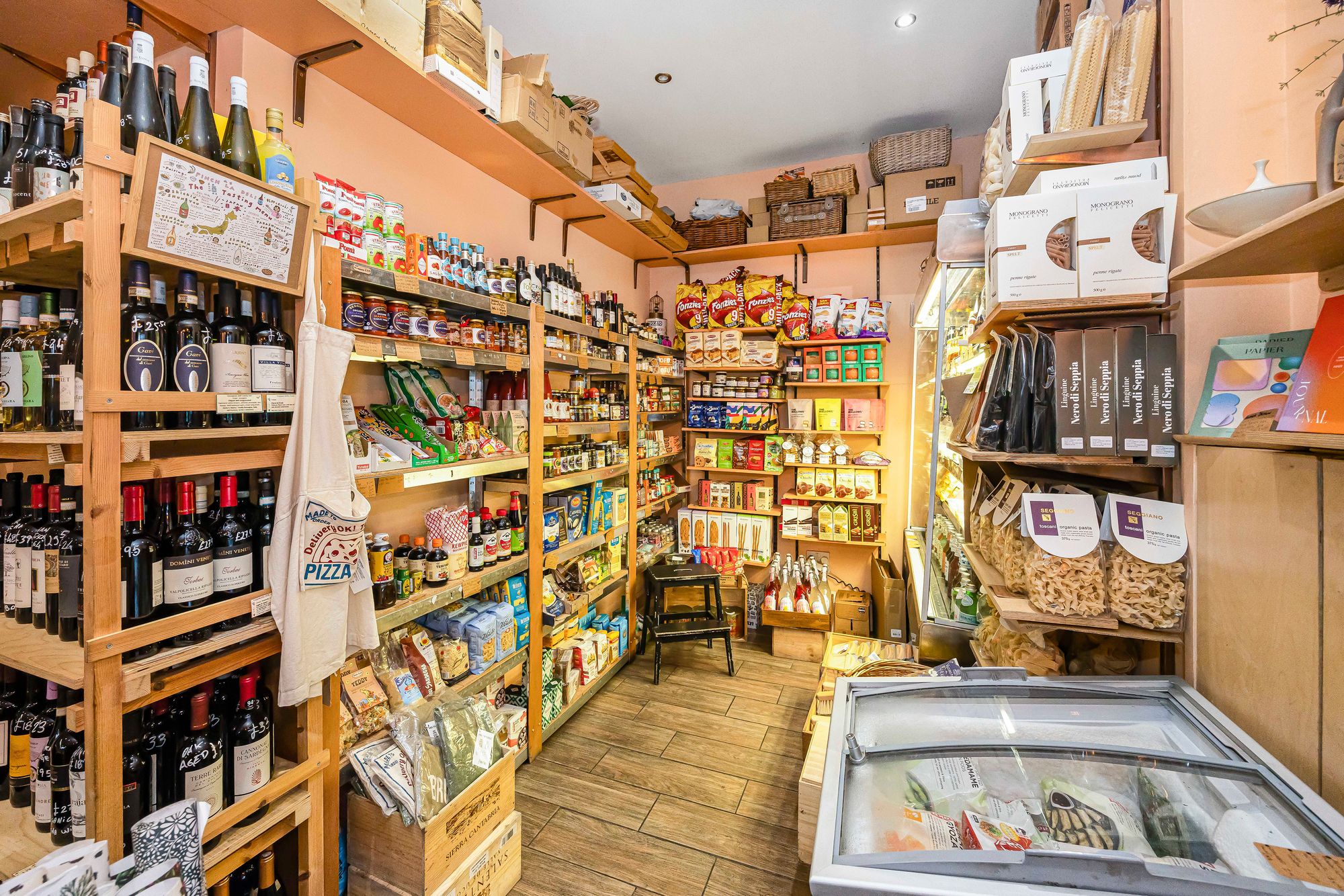 6 bed end of terrace house for sale in Lea Bridge Road, Leyton, E10 3