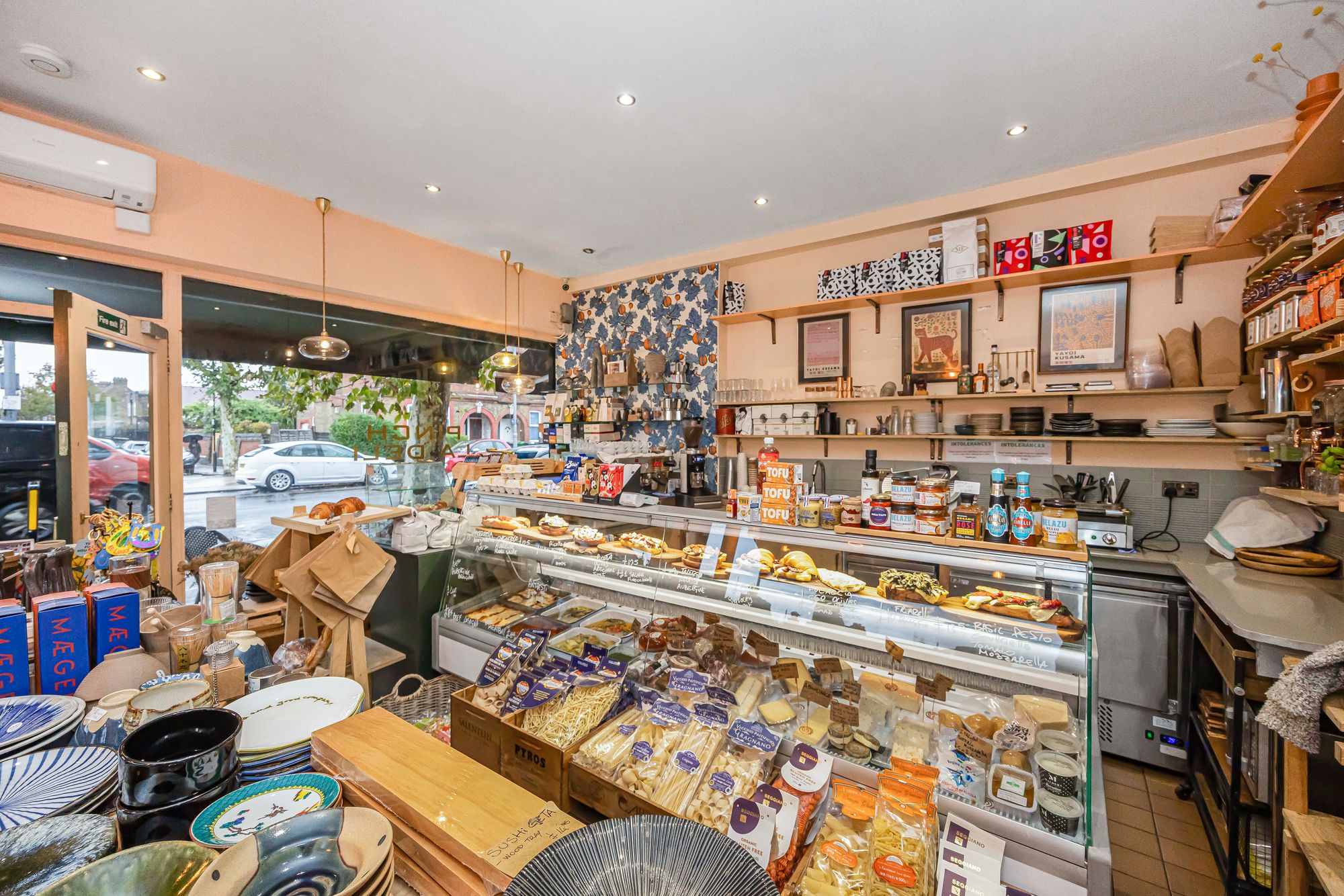 6 bed end of terrace house for sale in Lea Bridge Road, Leyton, E10 10