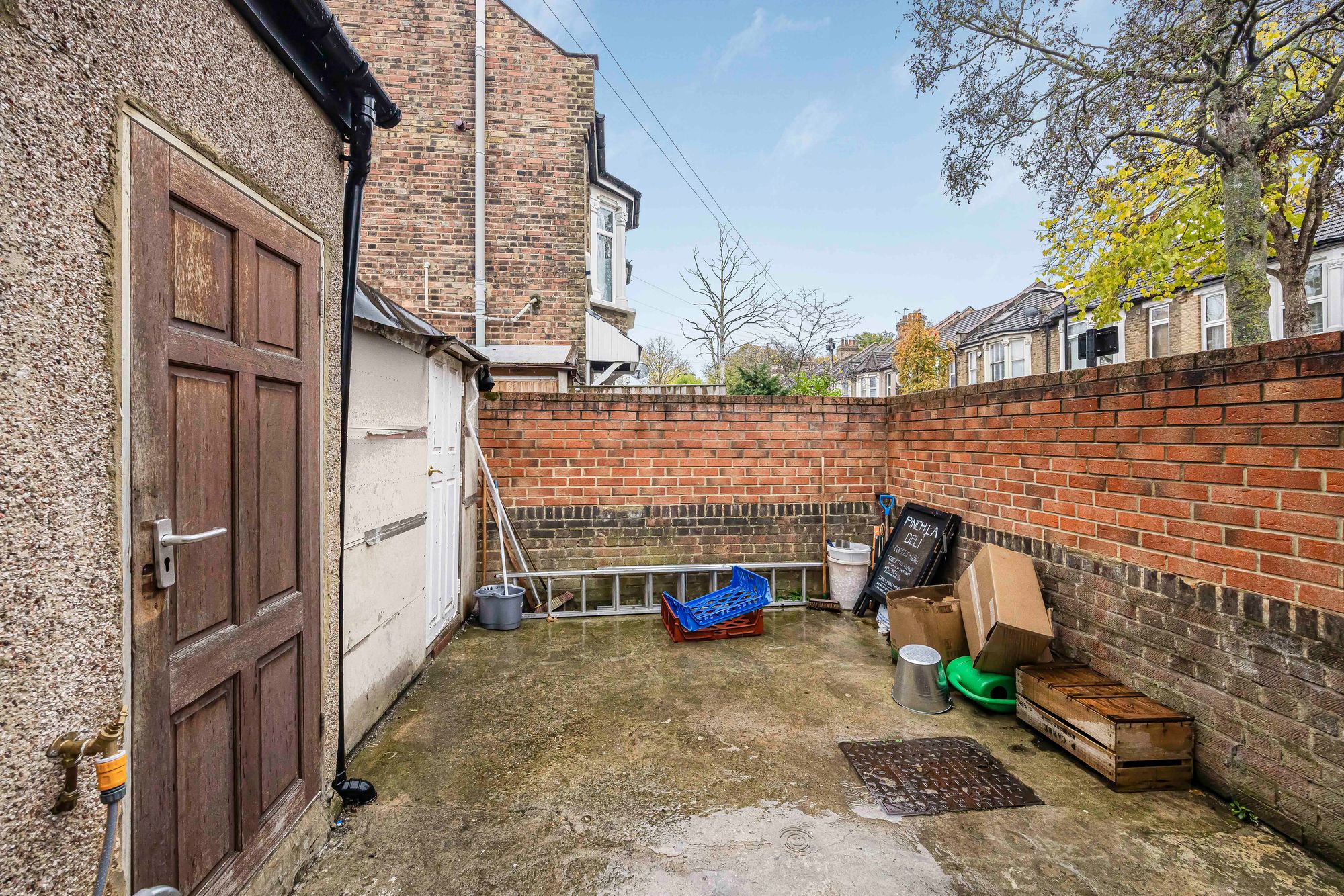 6 bed end of terrace house for sale in Lea Bridge Road, Leyton, E10  - Property Image 30