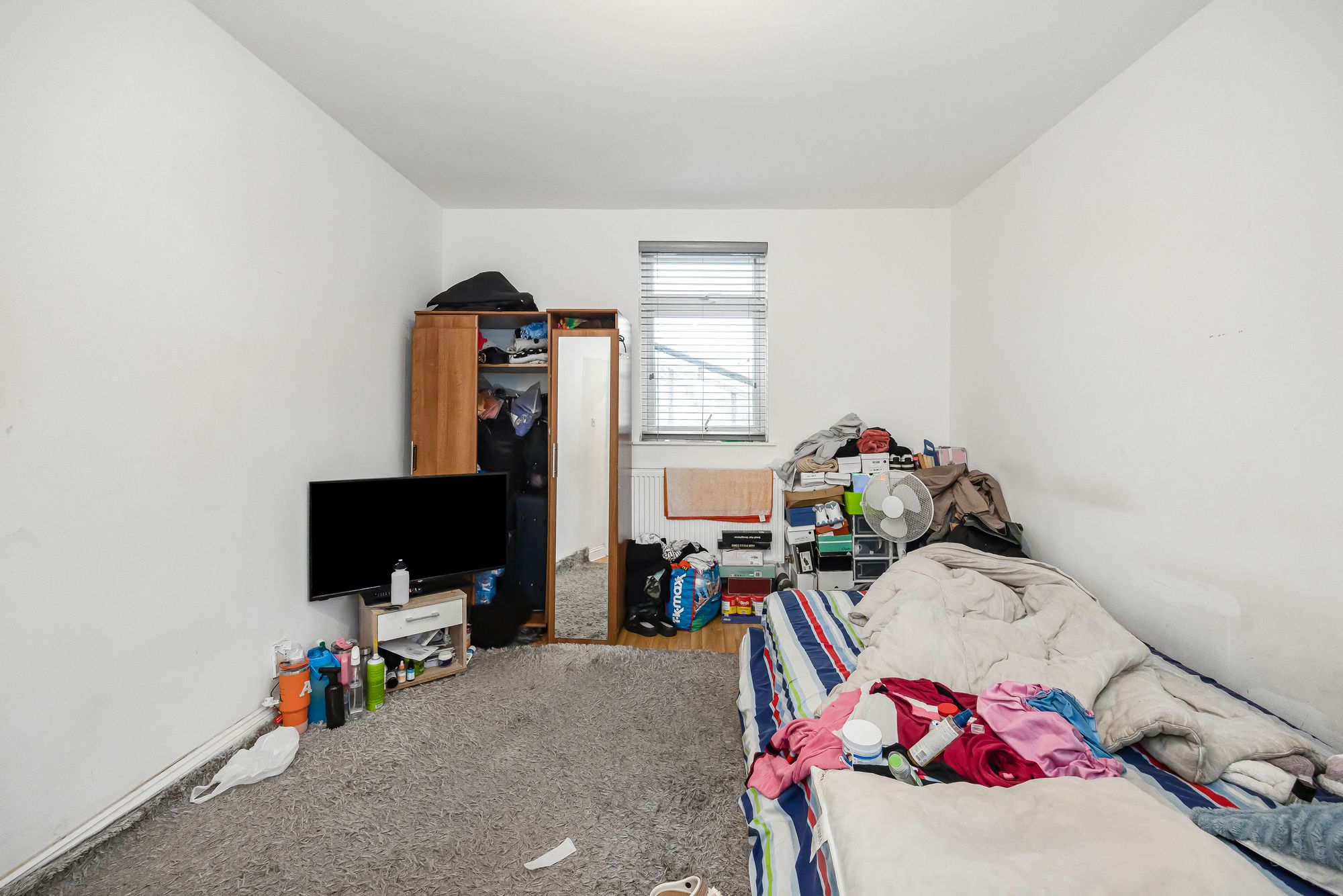 6 bed end of terrace house for sale in Lea Bridge Road, Leyton, E10 36