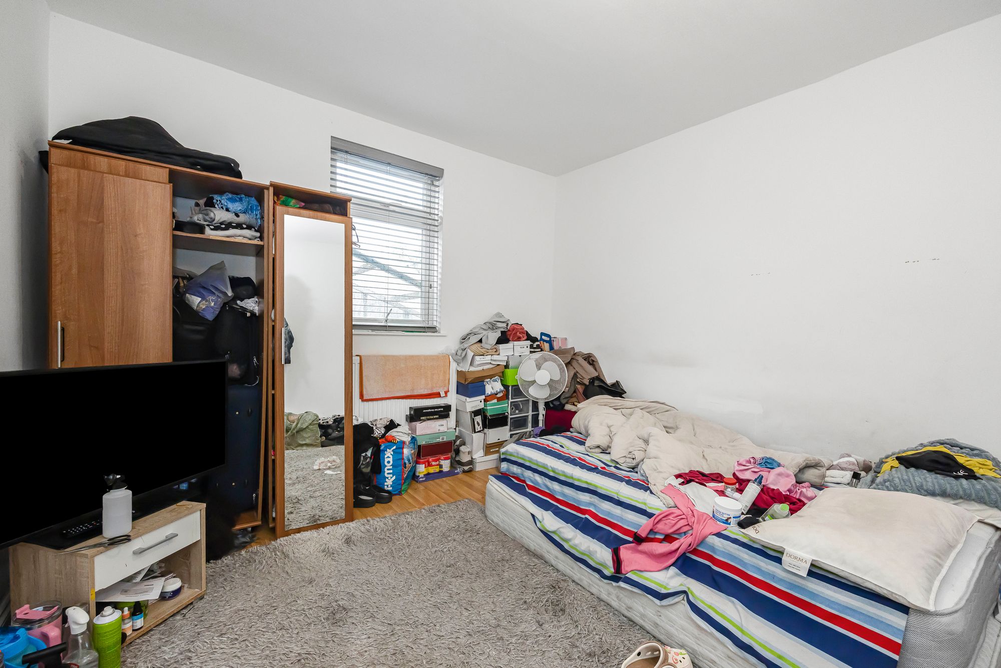 6 bed end of terrace house for sale in Lea Bridge Road, Leyton, E10 37