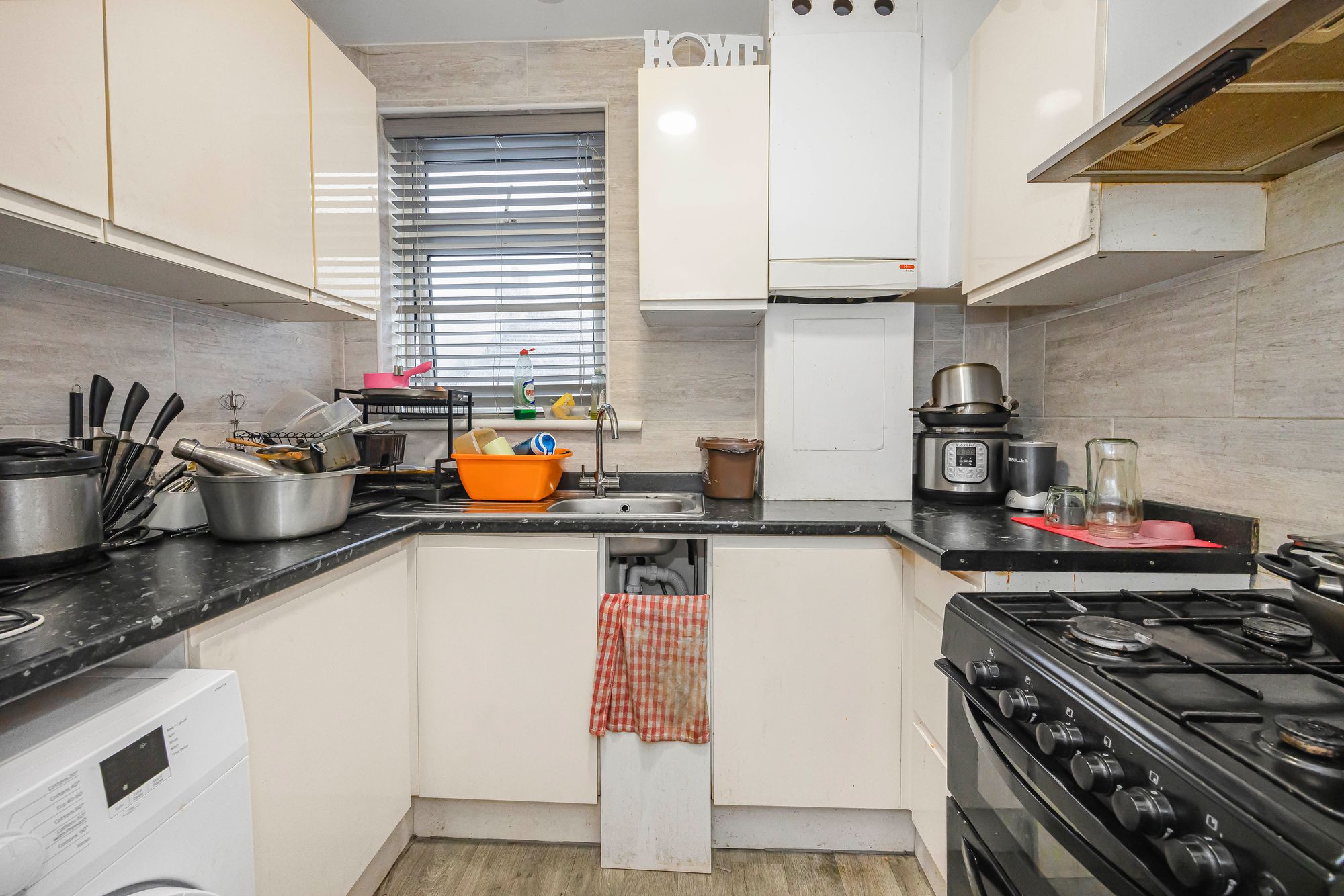 6 bed end of terrace house for sale in Lea Bridge Road, Leyton, E10  - Property Image 39