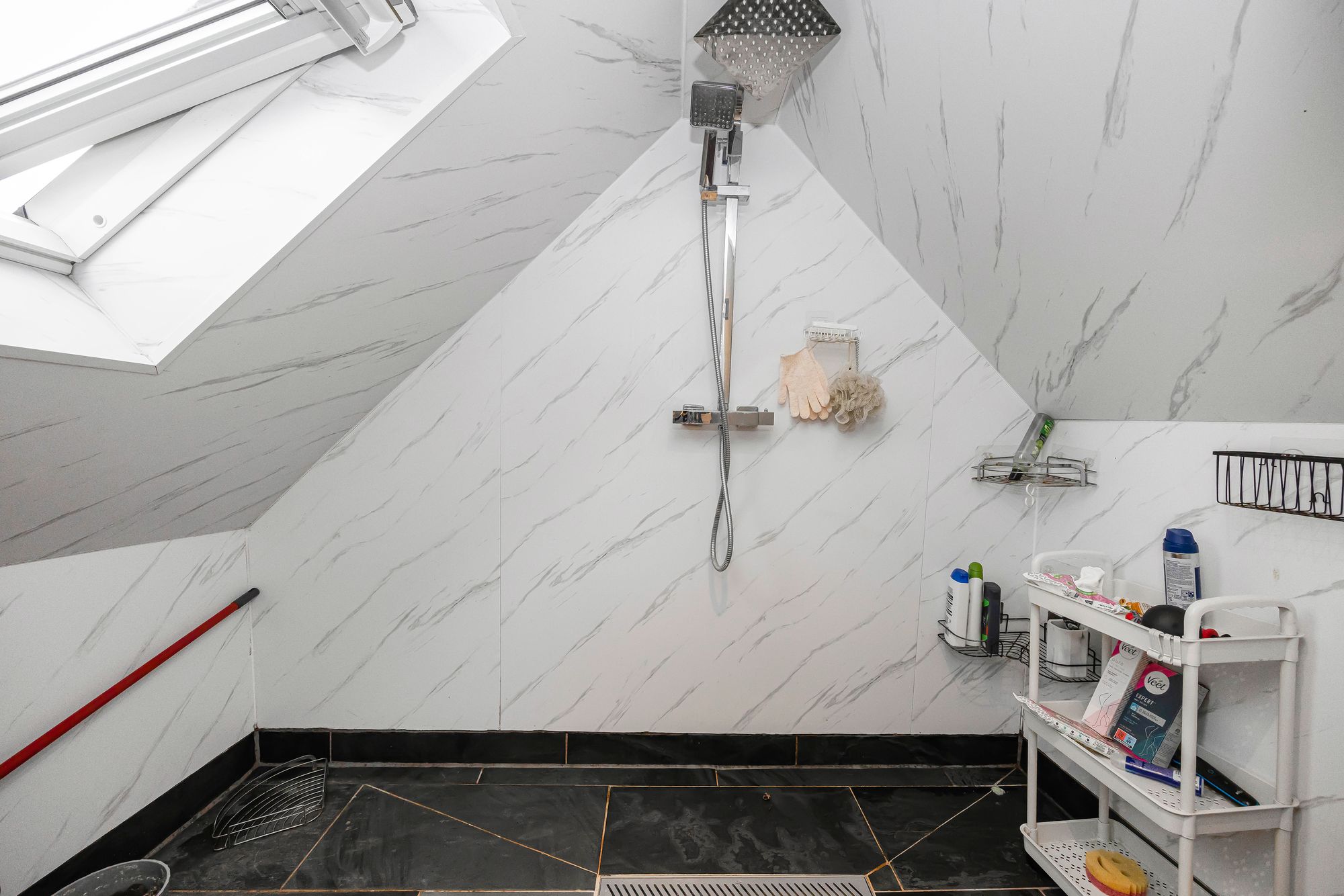 6 bed end of terrace house for sale in Lea Bridge Road, Leyton, E10  - Property Image 43