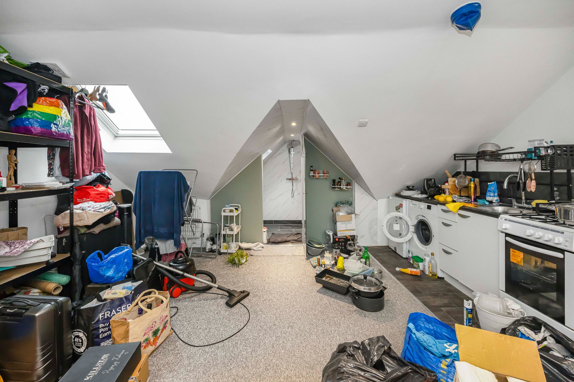 6 bed end of terrace house for sale in Lea Bridge Road, Leyton, E10 44