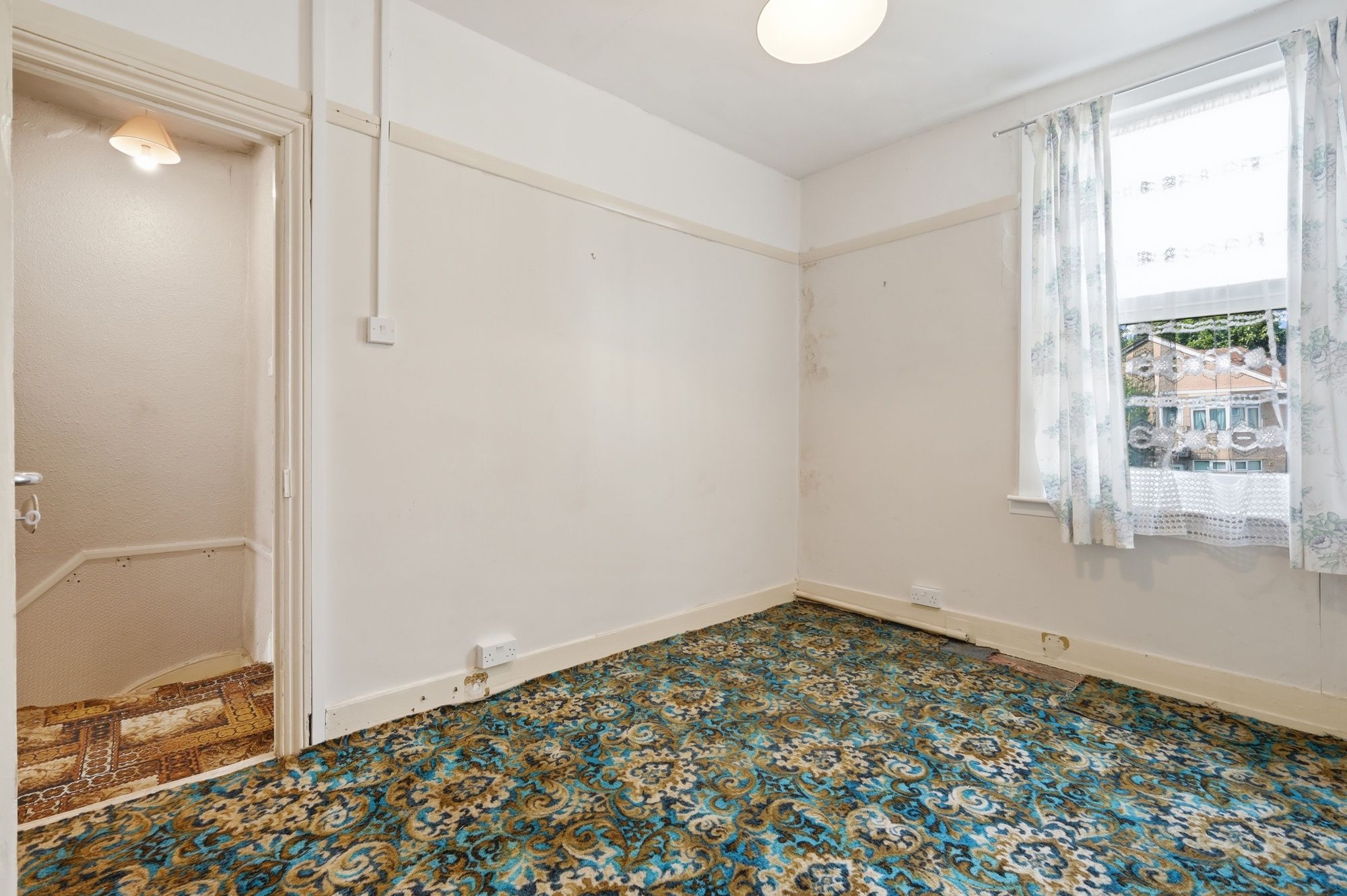 2 bed end of terrace house for sale in Gainsborough Avenue, London, E12  - Property Image 13