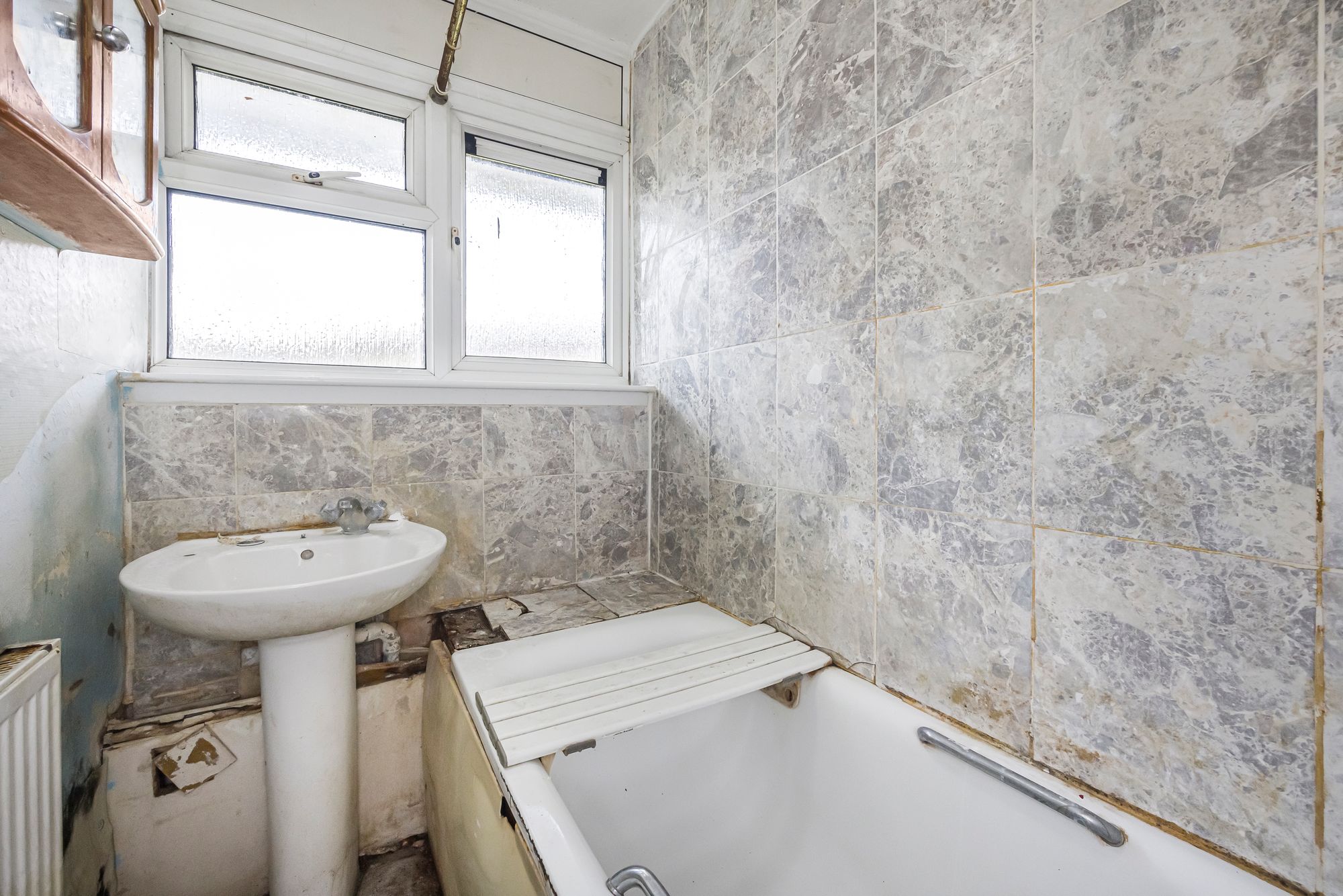 3 bed flat for sale in Kings Close, Russell Court, E10  - Property Image 8