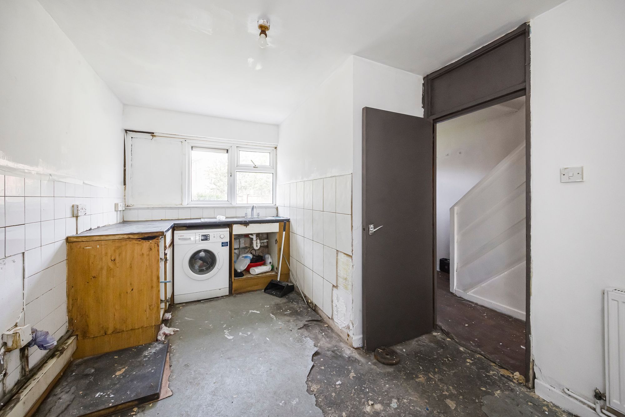3 bed flat for sale in Kings Close, Russell Court, E10  - Property Image 9