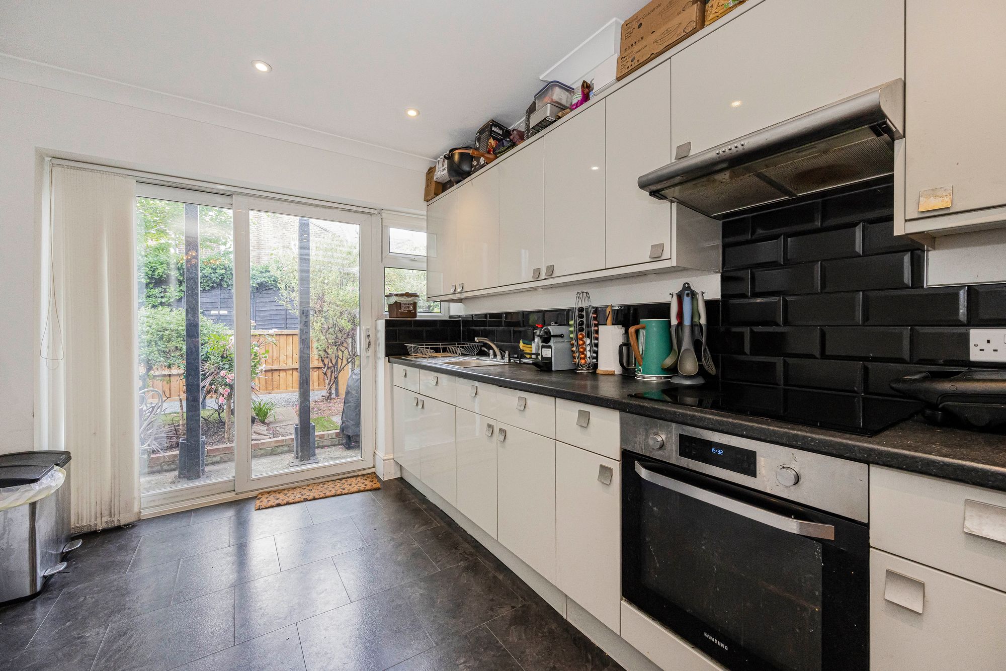 2 bed flat for sale in Ashville Road, Leytonstone E11 2