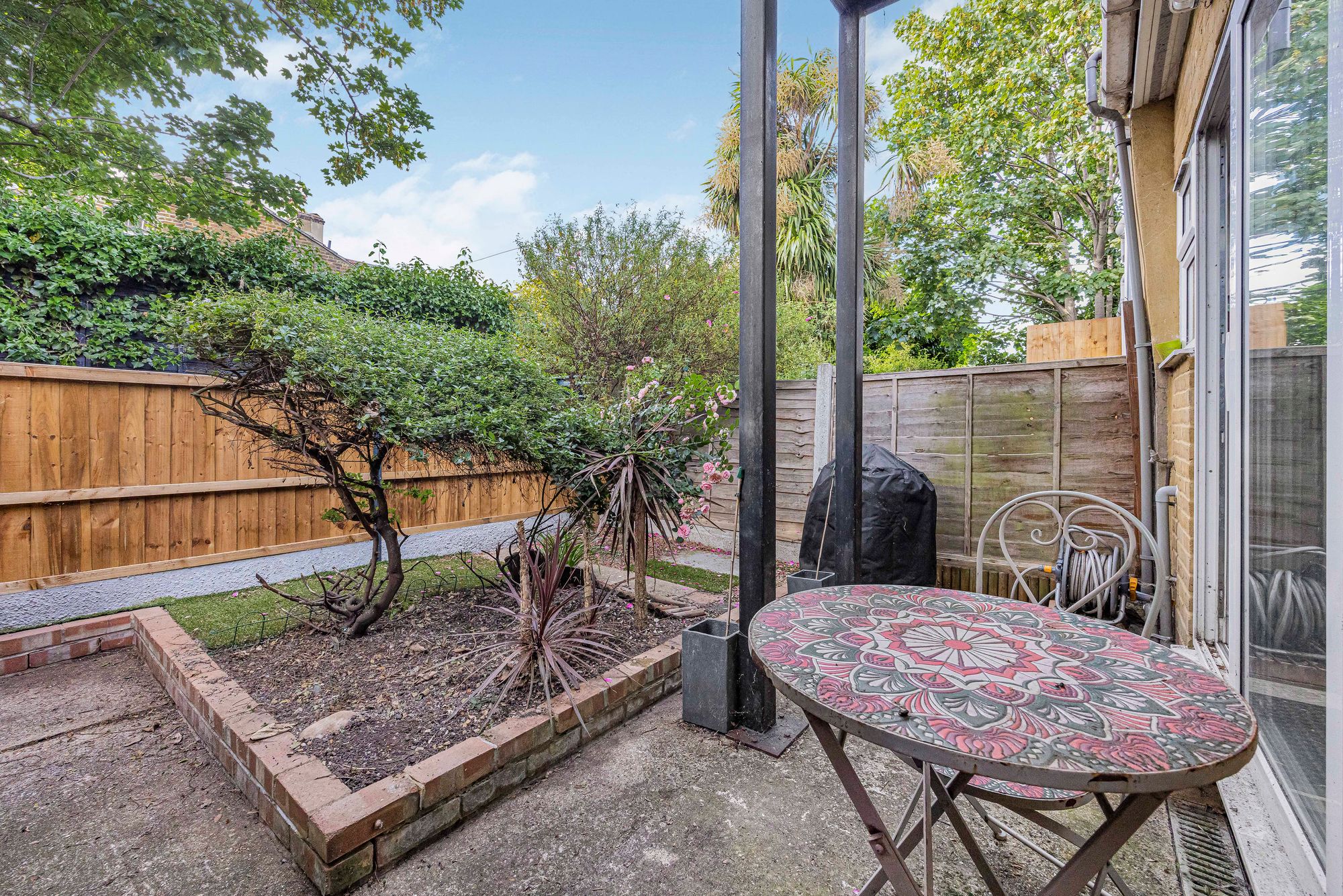 2 bed flat for sale in Ashville Road, Leytonstone E11  - Property Image 4