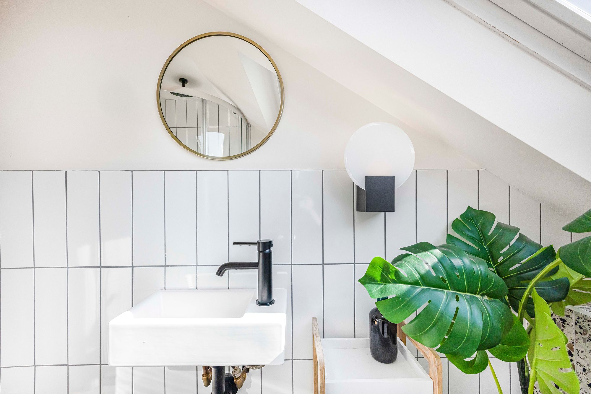 4 bed mid-terraced house for sale in Adelaide Road, Leyton, E10  - Property Image 25