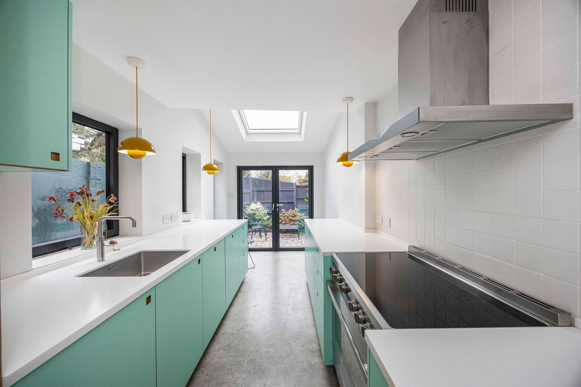2 bed terraced house for sale in Thornton Road, Leytonstone, E11  - Property Image 5