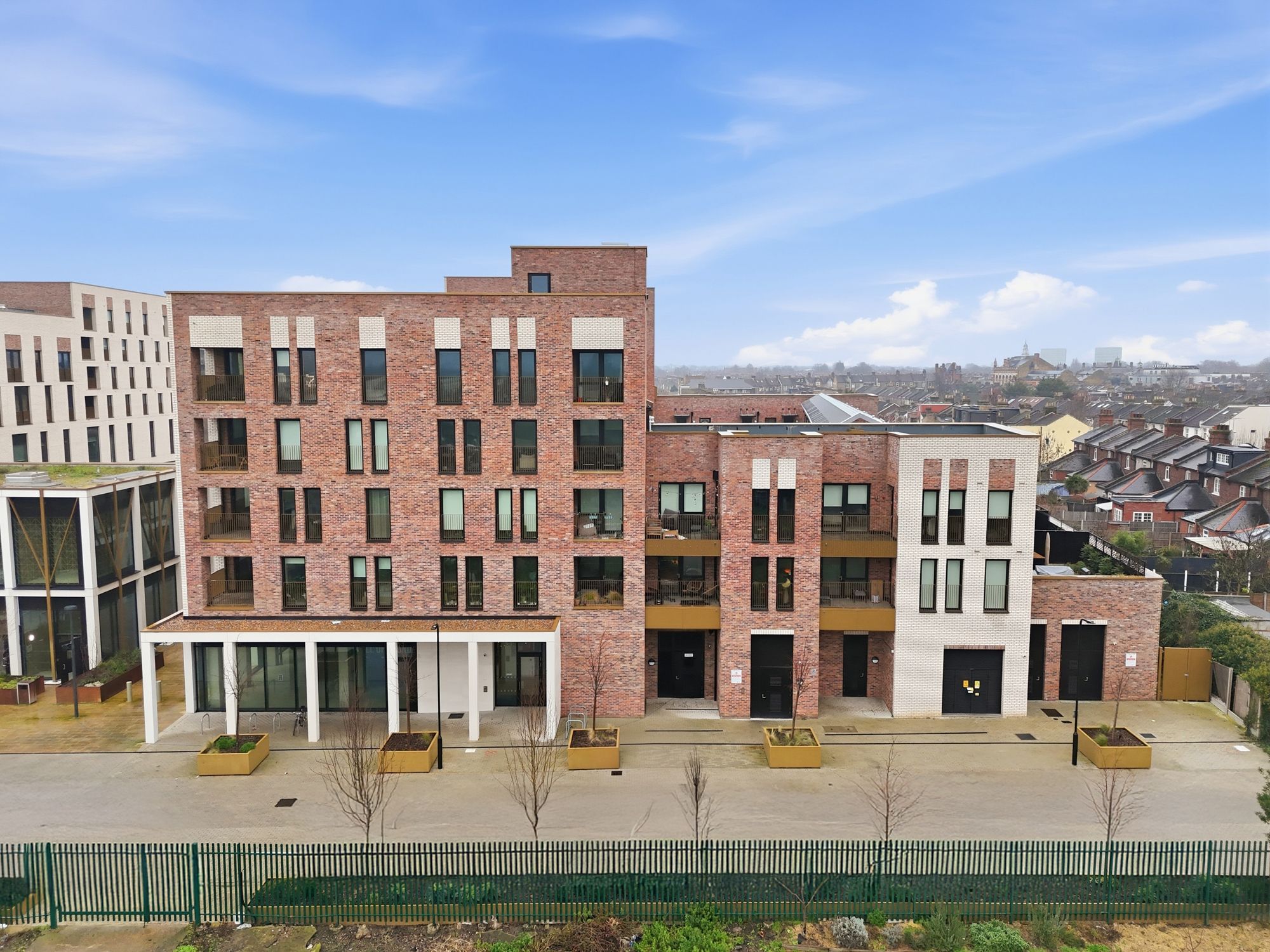 2 bed flat for sale in Glyn Court, Oliver Road, Leyton, E10 19