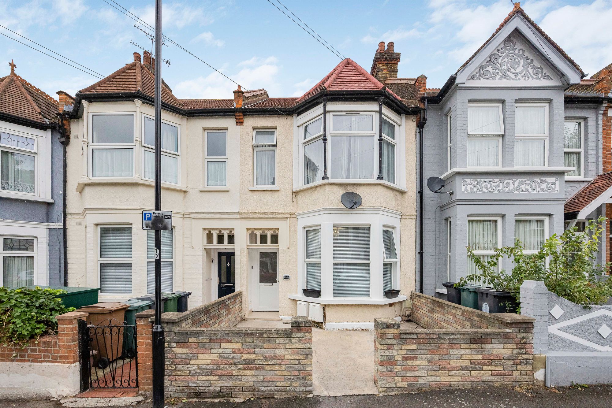 2 bed flat for sale in Abbotts Park Road, Leyton, E10 12