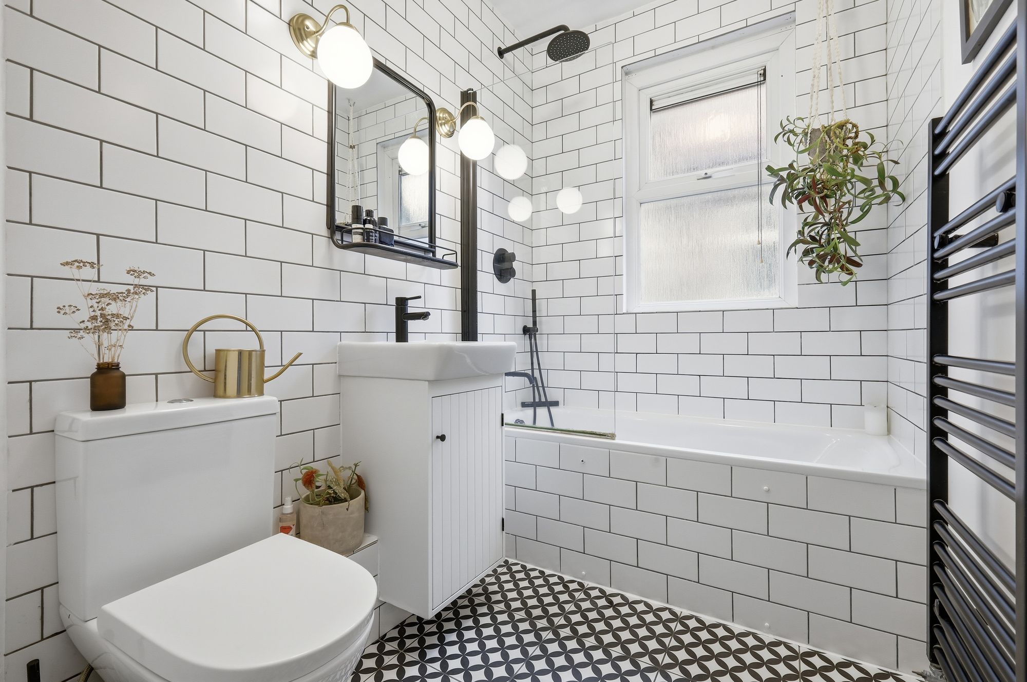 2 bed flat for sale in Colchester Road, Leyton, E10  - Property Image 4