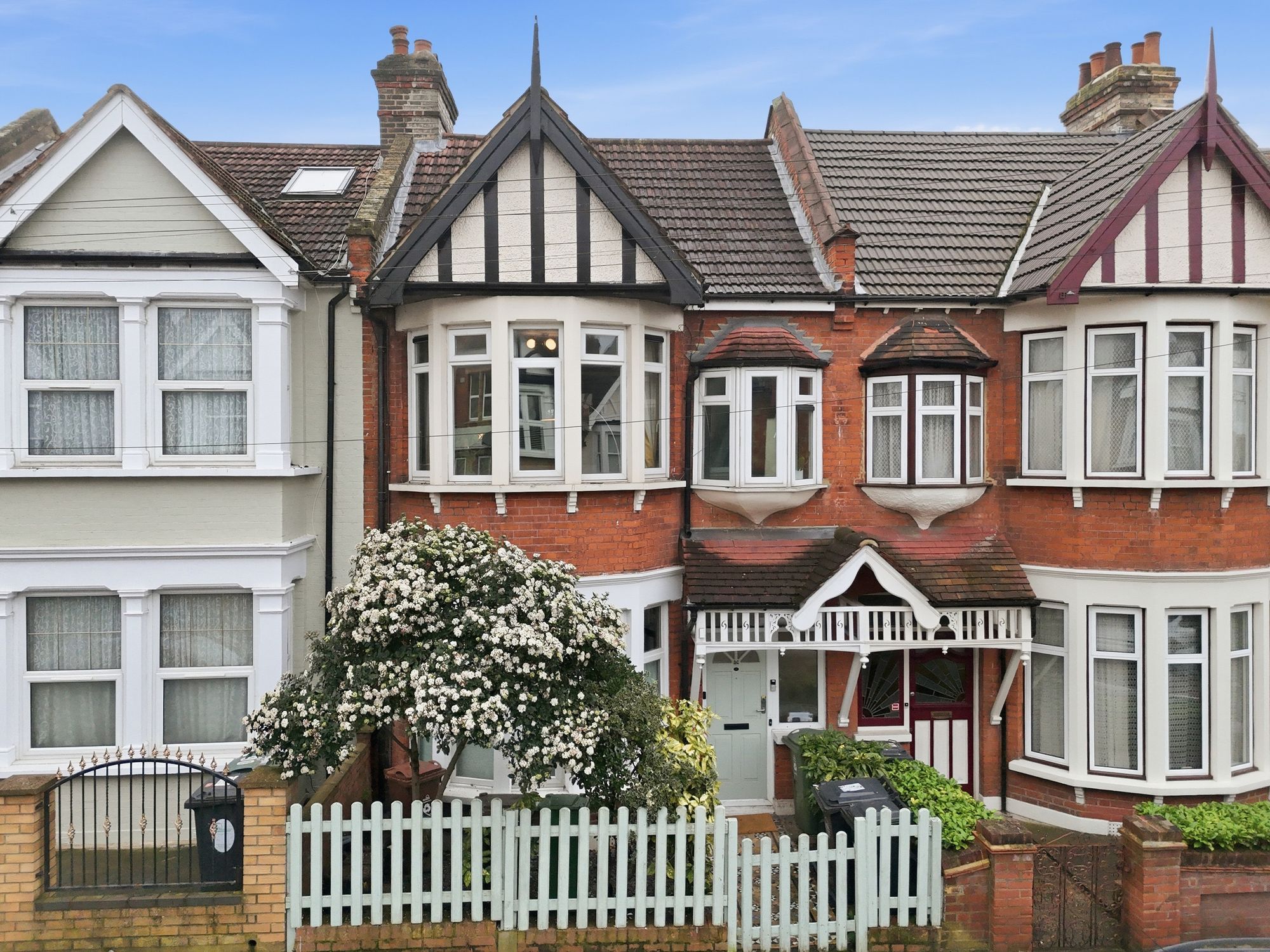 2 bed flat for sale in Colchester Road, Leyton, E10