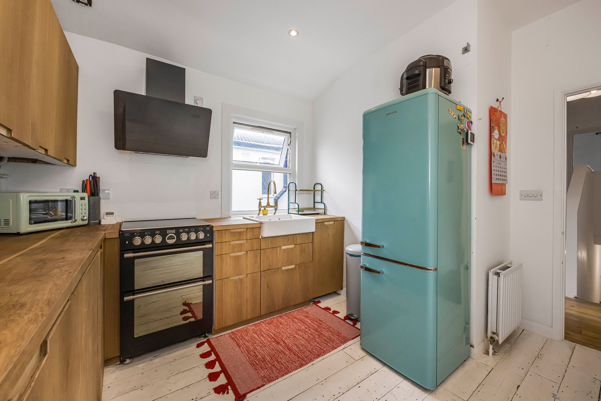 2 bed flat for sale in Vicarage Road, London, E10  - Property Image 2