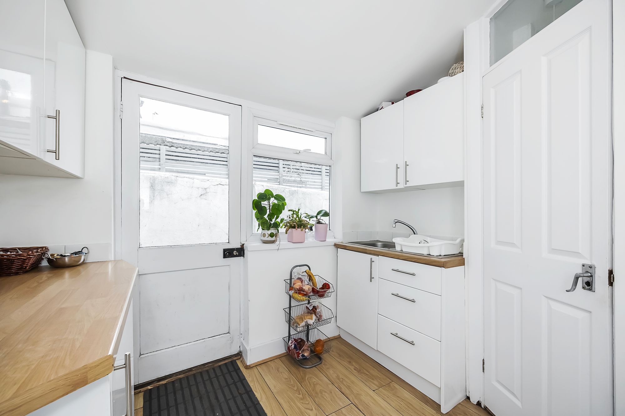 2 bed house to rent in Stewart Road, Leytonstone, E15 10